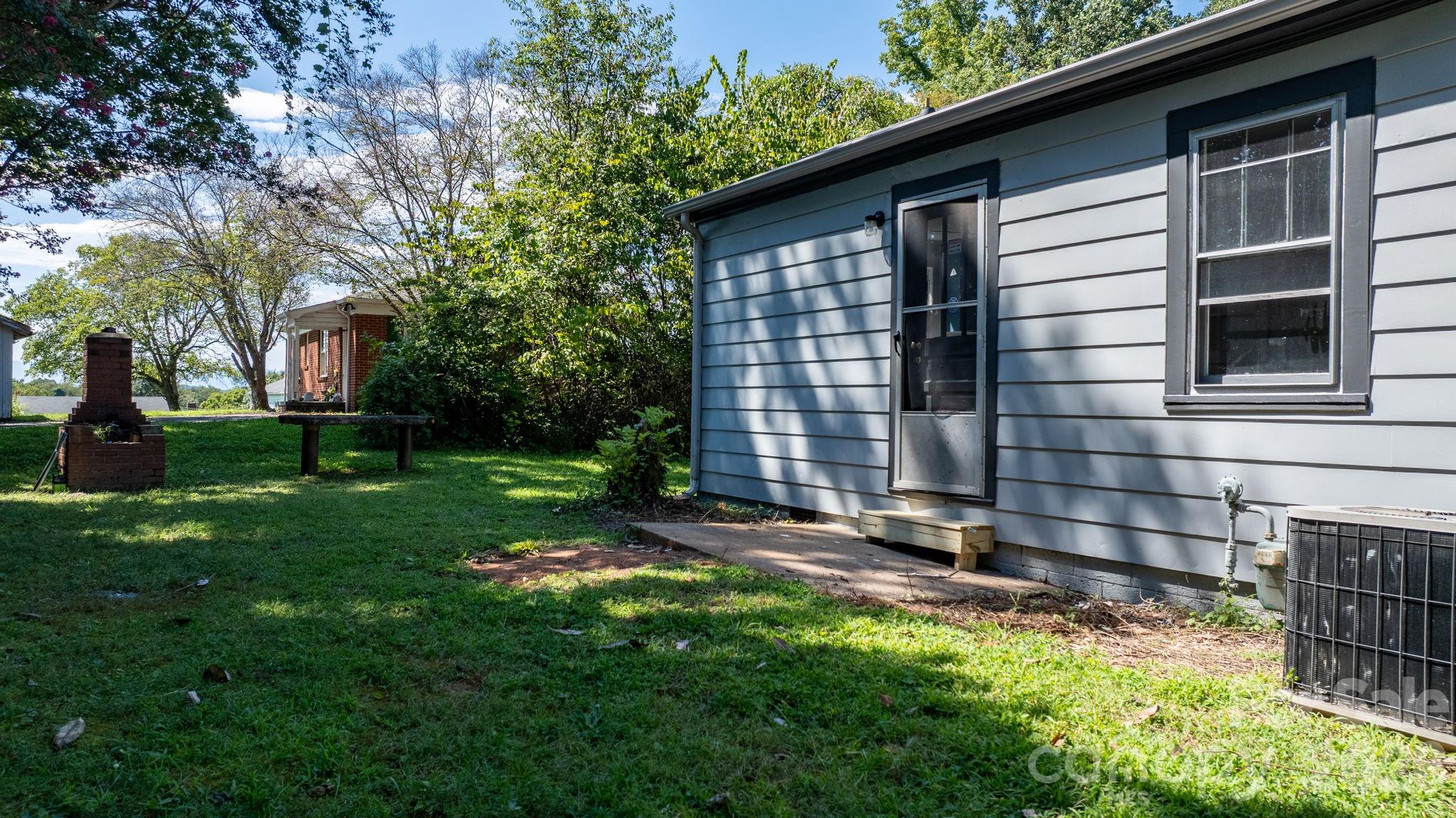 Single Family Residence at 101 Harris Drive, Morganton, photo 21 of 25