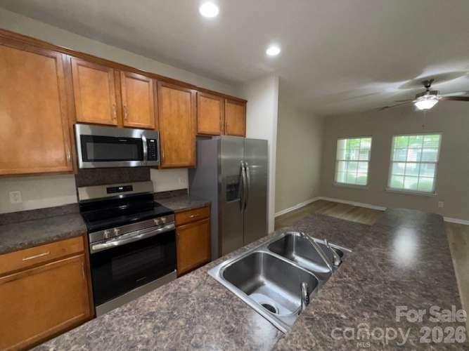 Townhouse at 17447 Caldwell Track Drive, Cornelius, photo 11 of 28