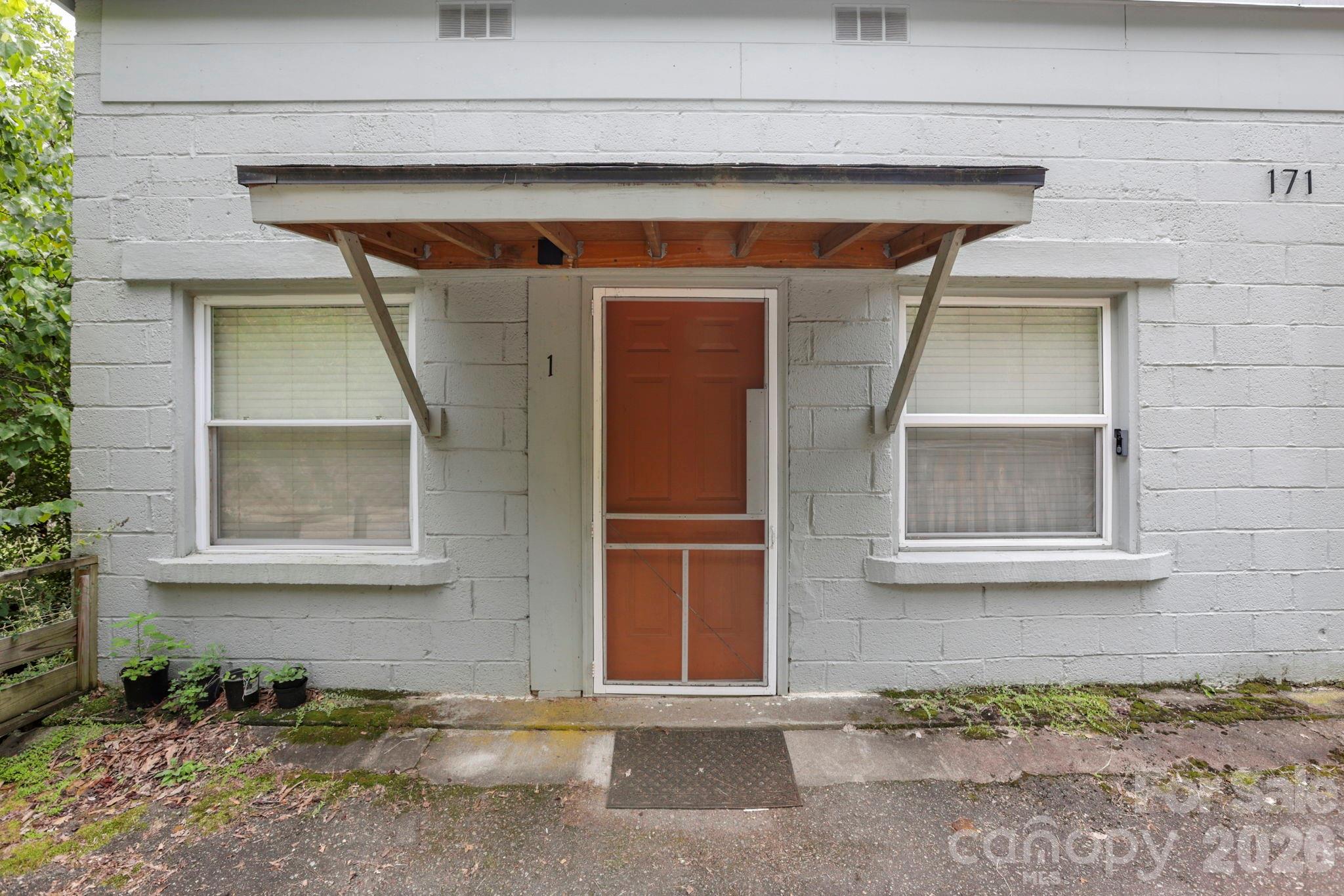 Unit 1 , 1 BR/1 BA - 169 and 171 Cragmont Road, Black Mountain