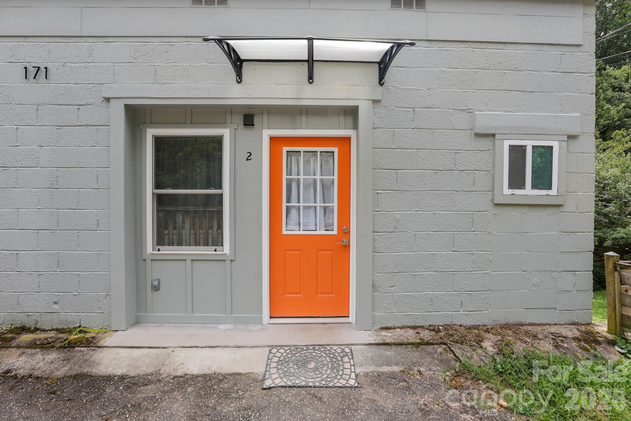 Unit 2, 2 BR/1 BA - 169 and 171 Cragmont Road, Black Mountain