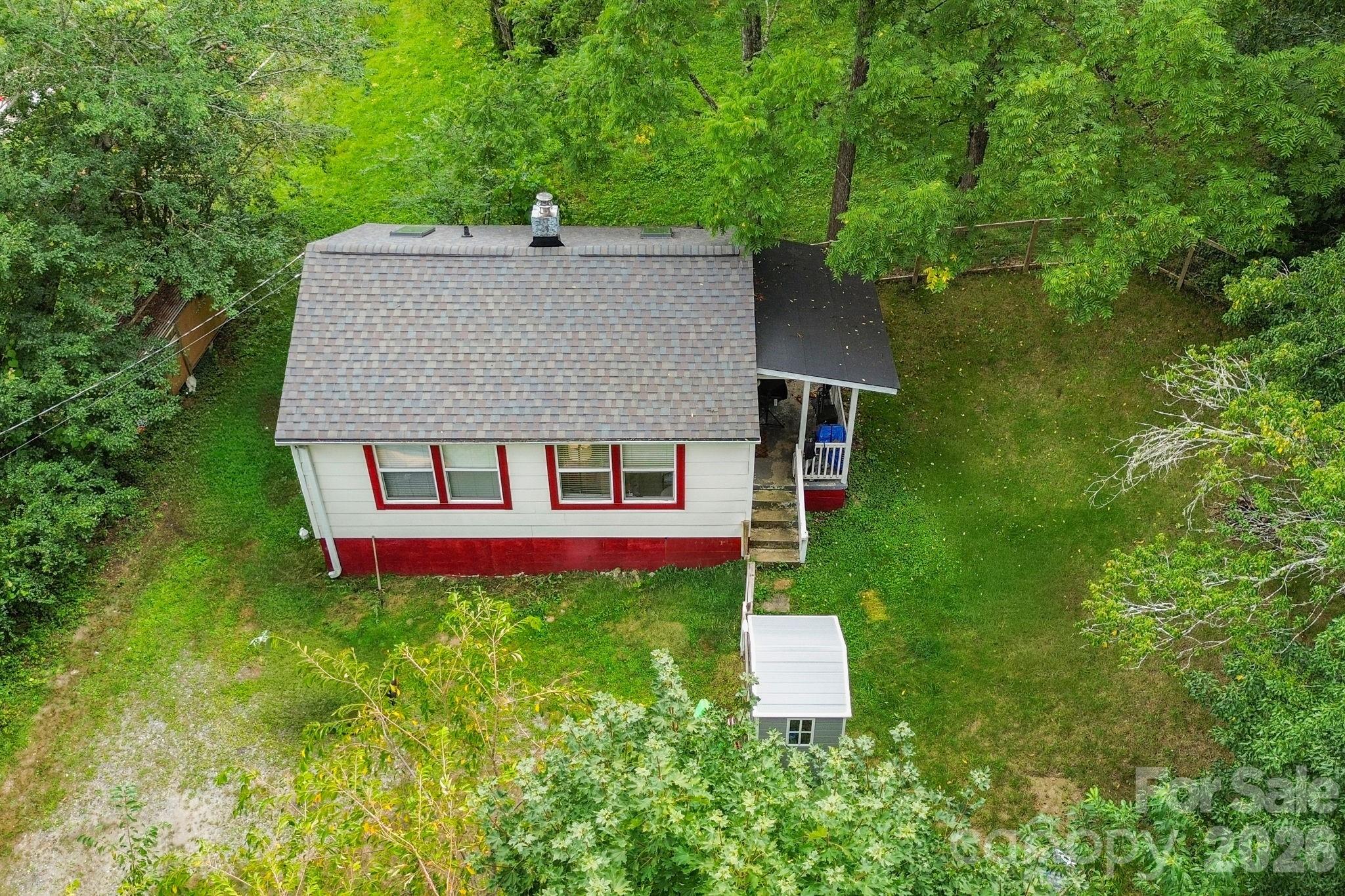 1 BR/1 BA Cottage - 169 and 171 Cragmont Road, Black Mountain