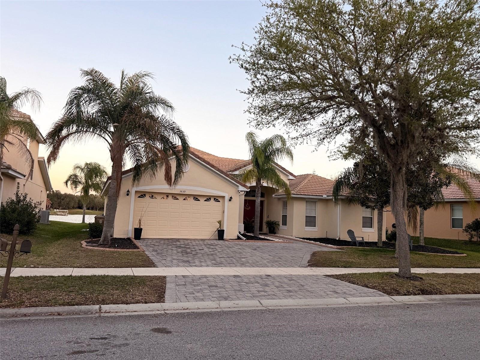 3839 GOLDEN FEATHER WAY