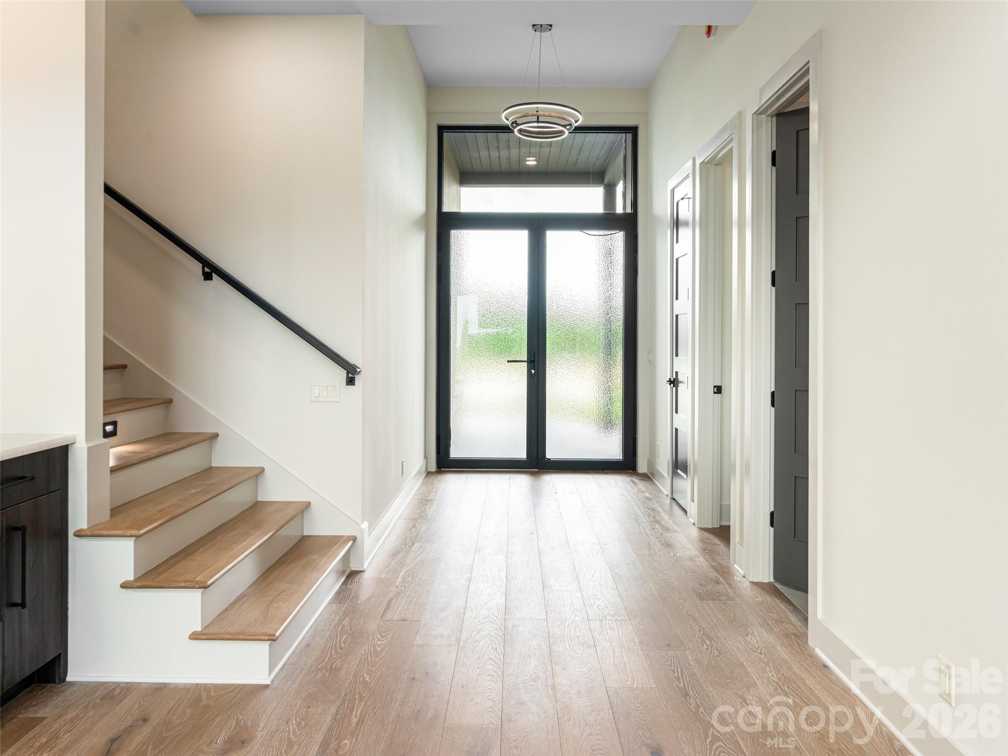 Single Family Residence at 24 S Watchman Drive, Hendersonville, photo 5 of 47