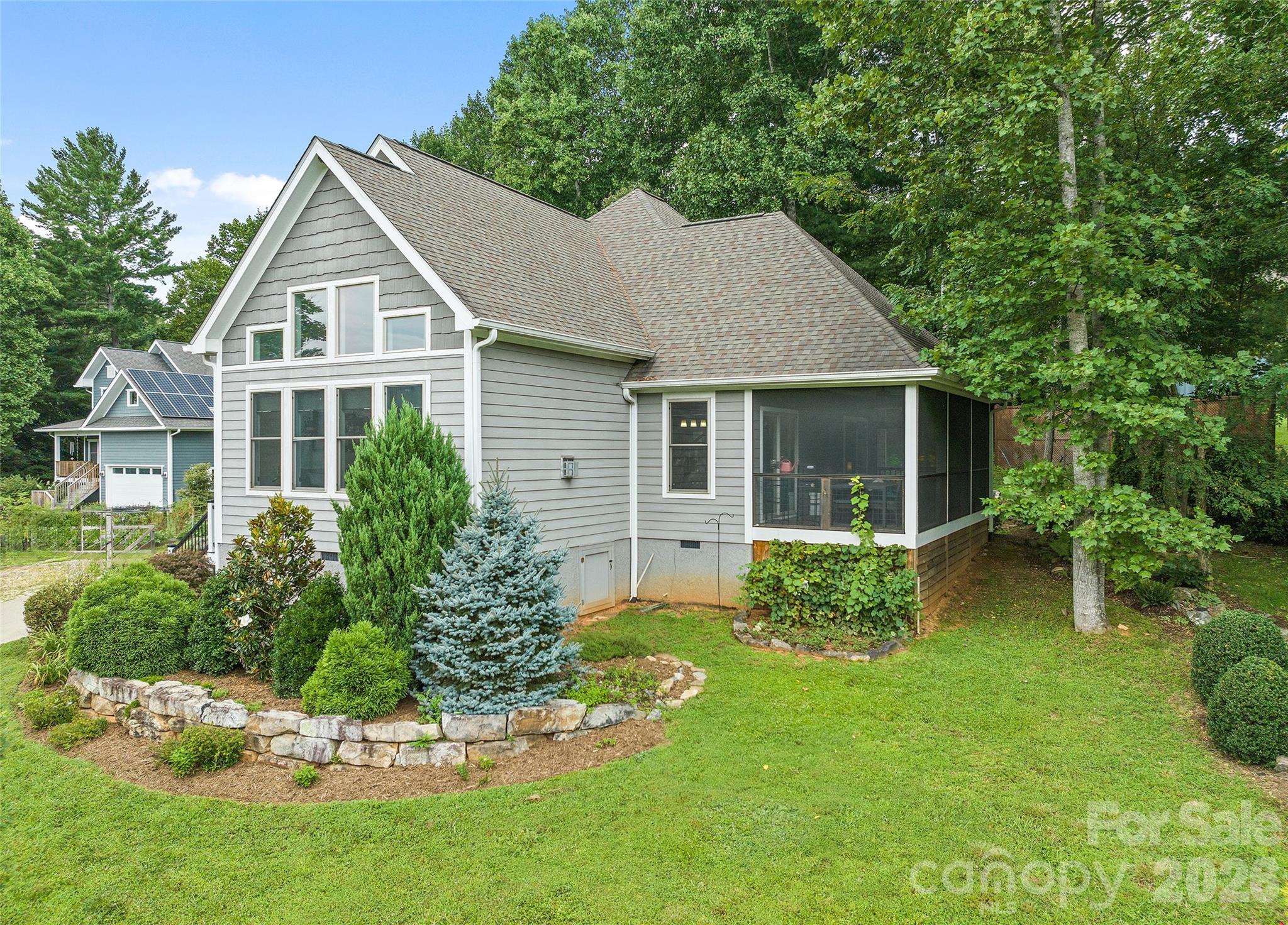 Single Family Residence at 18 Forget Me Not Meadows, Fairview, photo 4 of 41