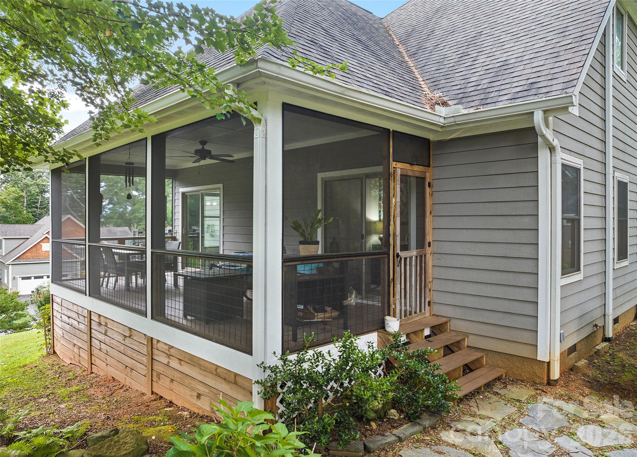 Single Family Residence at 18 Forget Me Not Meadows, Fairview, photo 5 of 41