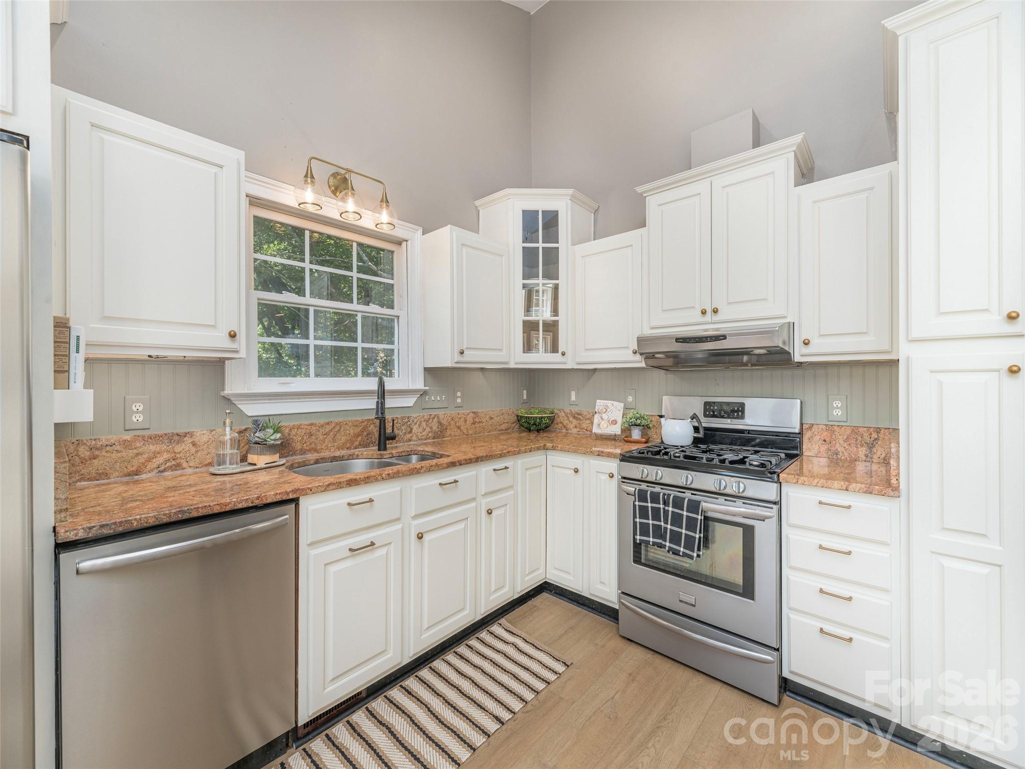 Single Family Residence at 499 Match Point, Sylva, photo 13 of 42