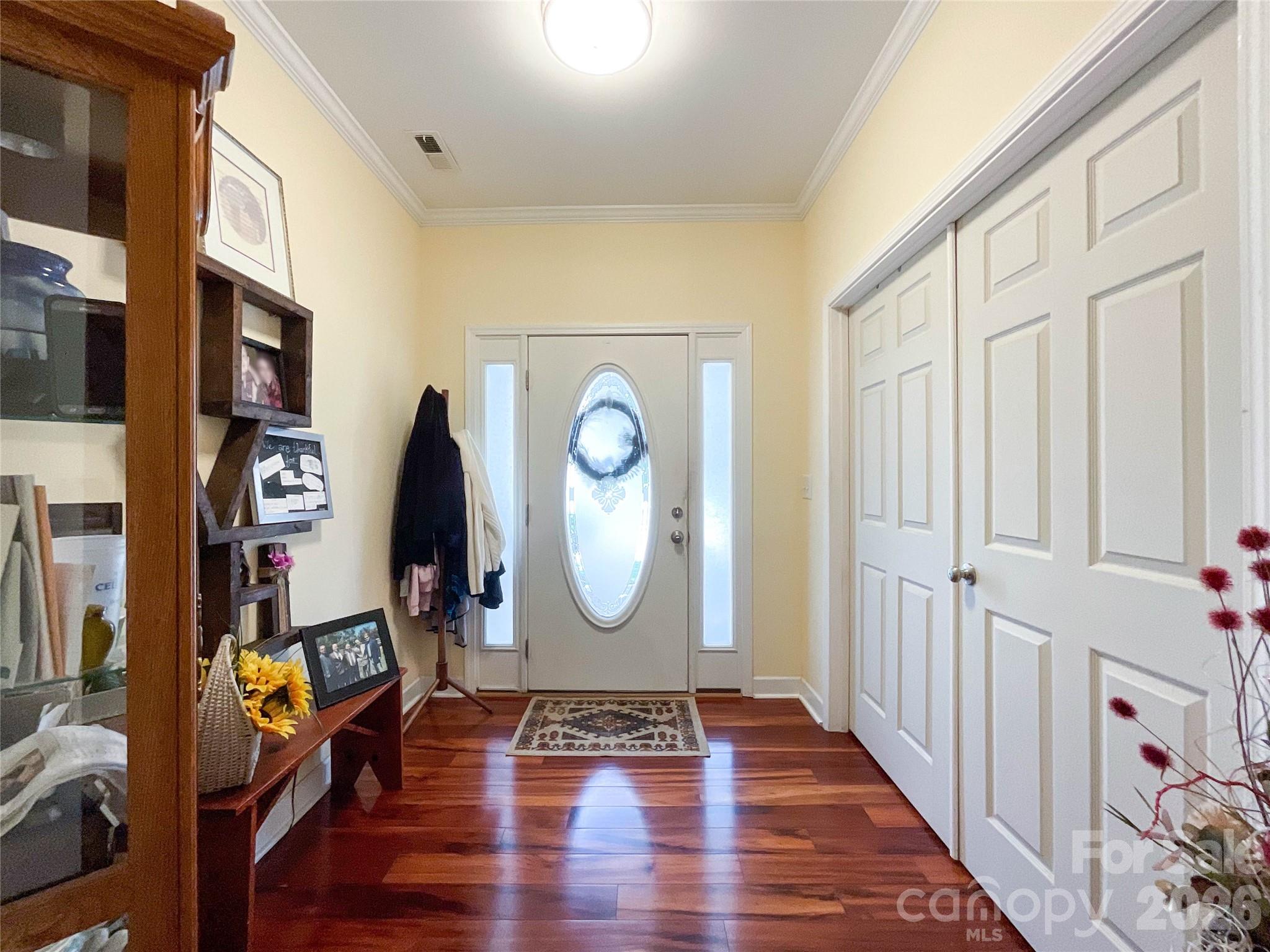 Single Family Residence at 2702 Piersland Drive, Matthews, photo 3 of 48