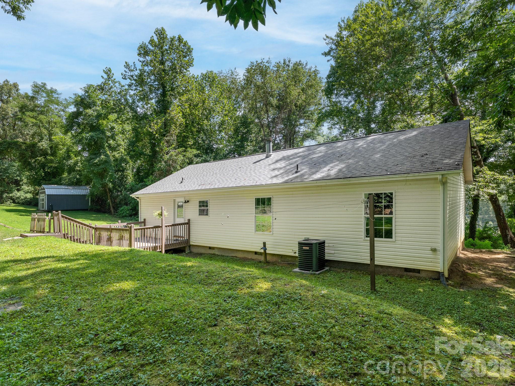 Single Family Residence at 195 Shiloh Road, Asheville, photo 3 of 39