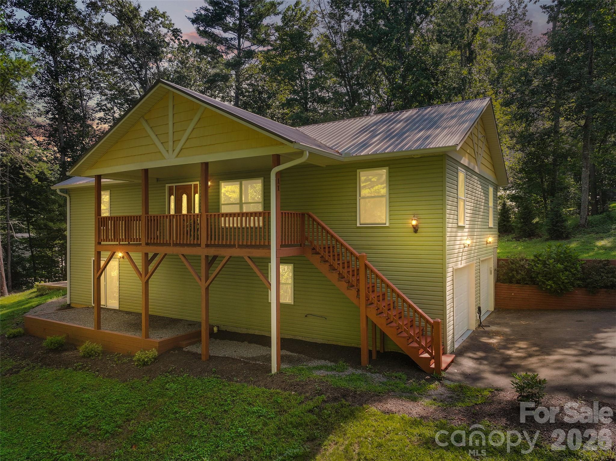 Welcome Home to 11 Tahchee Trail! - 11 Tahchee Trail, Fletcher