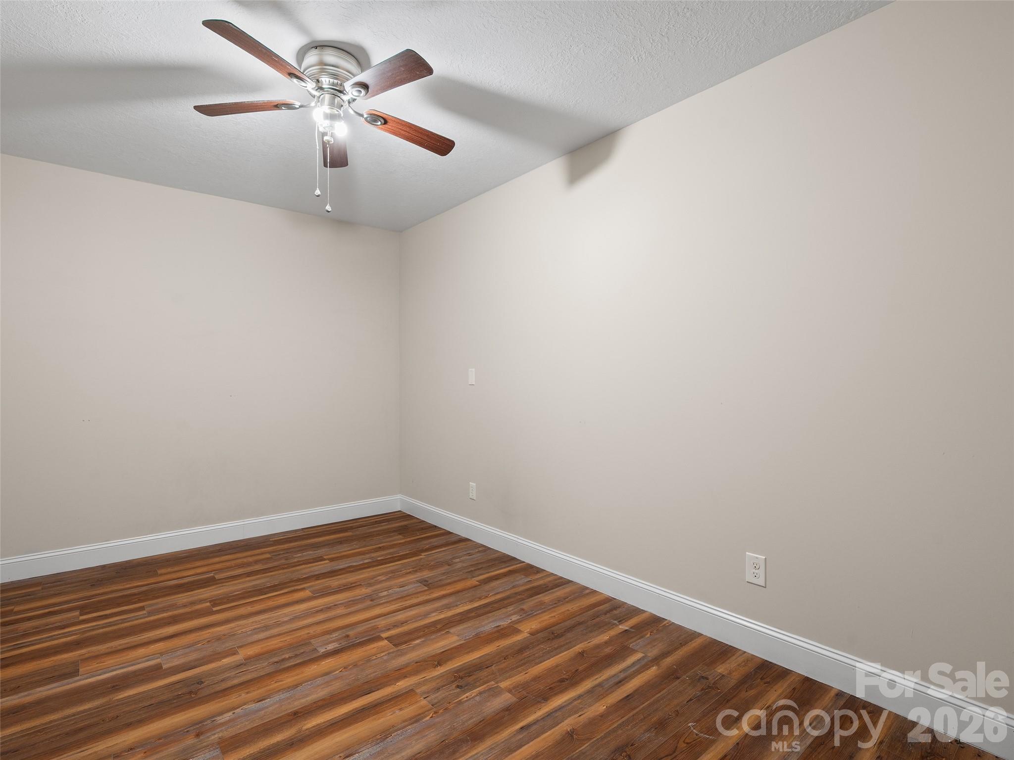 Flex space #4 downstairs - how will you use it? - 11 Tahchee Trail, Fletcher