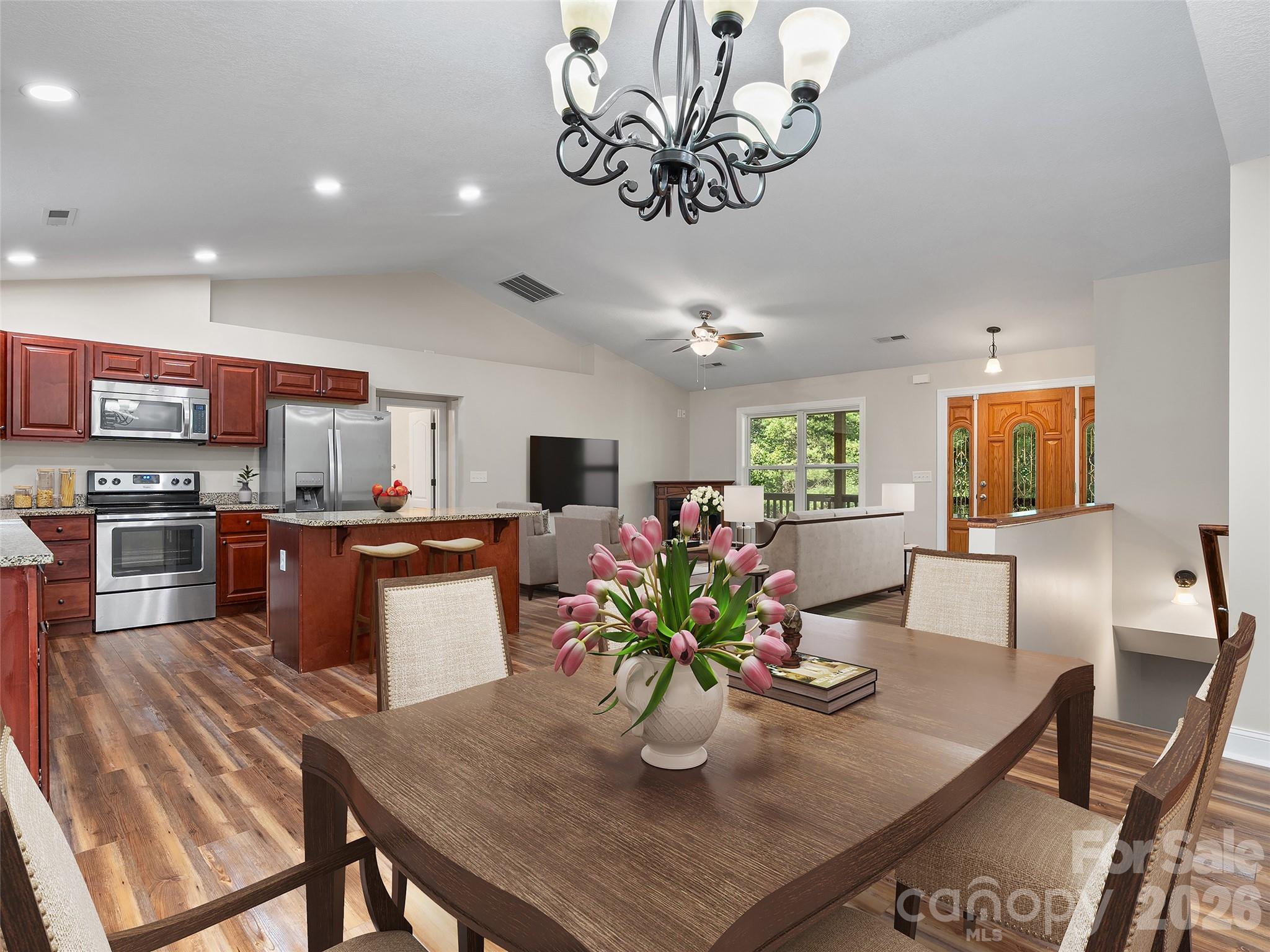 Virtually Staged - 11 Tahchee Trail, Fletcher