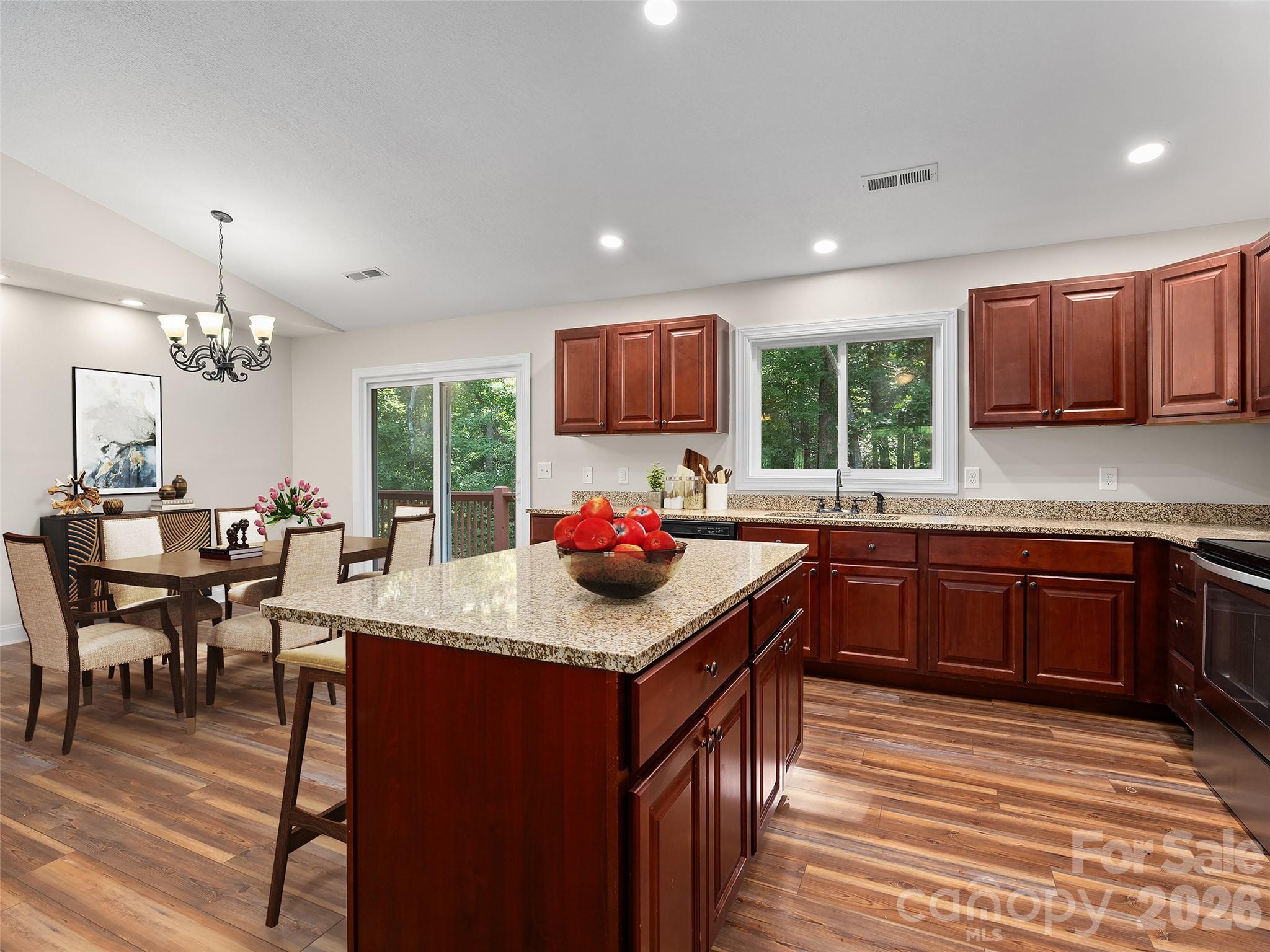 Virtually Staged - 11 Tahchee Trail, Fletcher