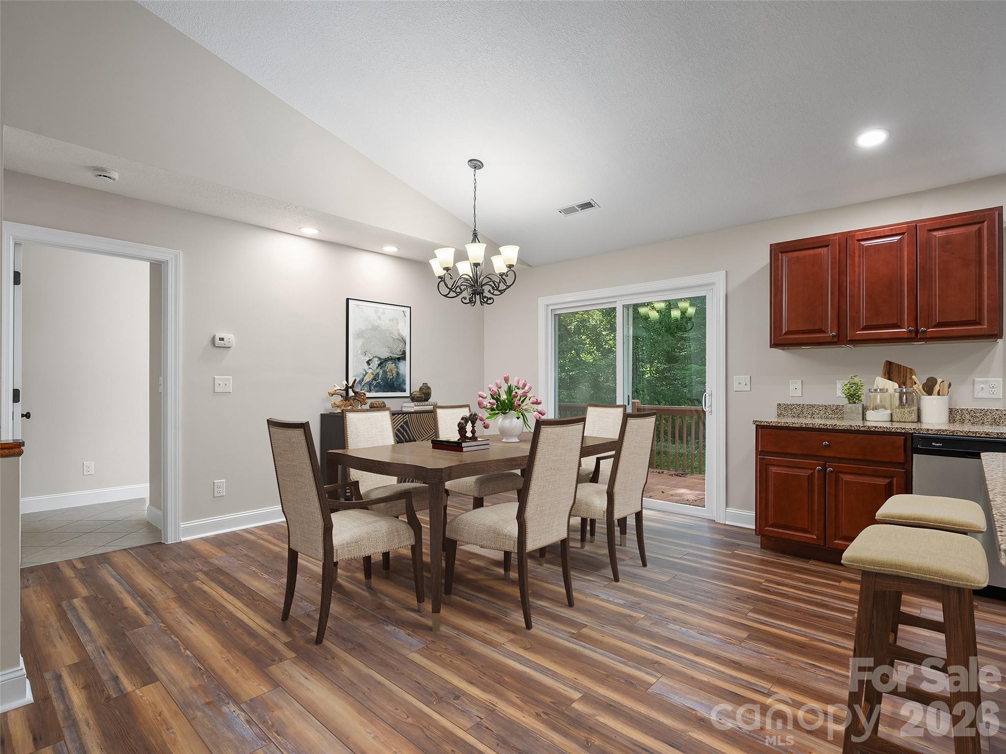Virtually Staged - 11 Tahchee Trail, Fletcher