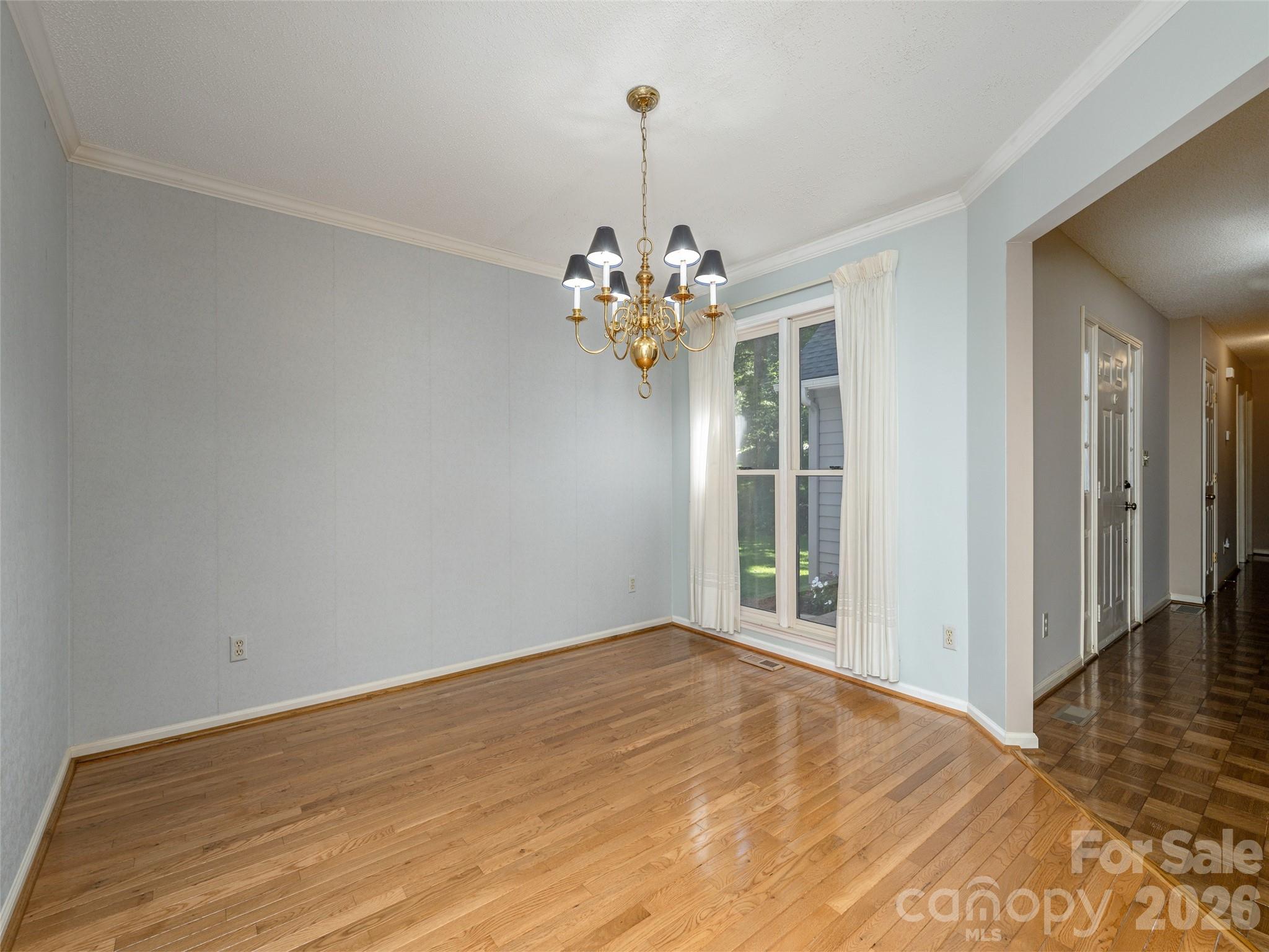 Separate Dining Room - 15 Glen Crest Drive, Arden