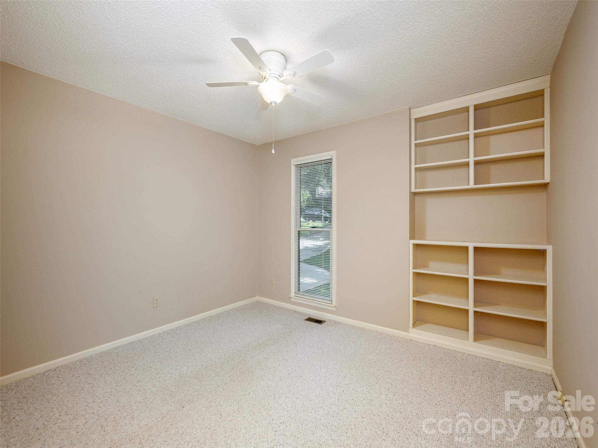 Office - 15 Glen Crest Drive, Arden