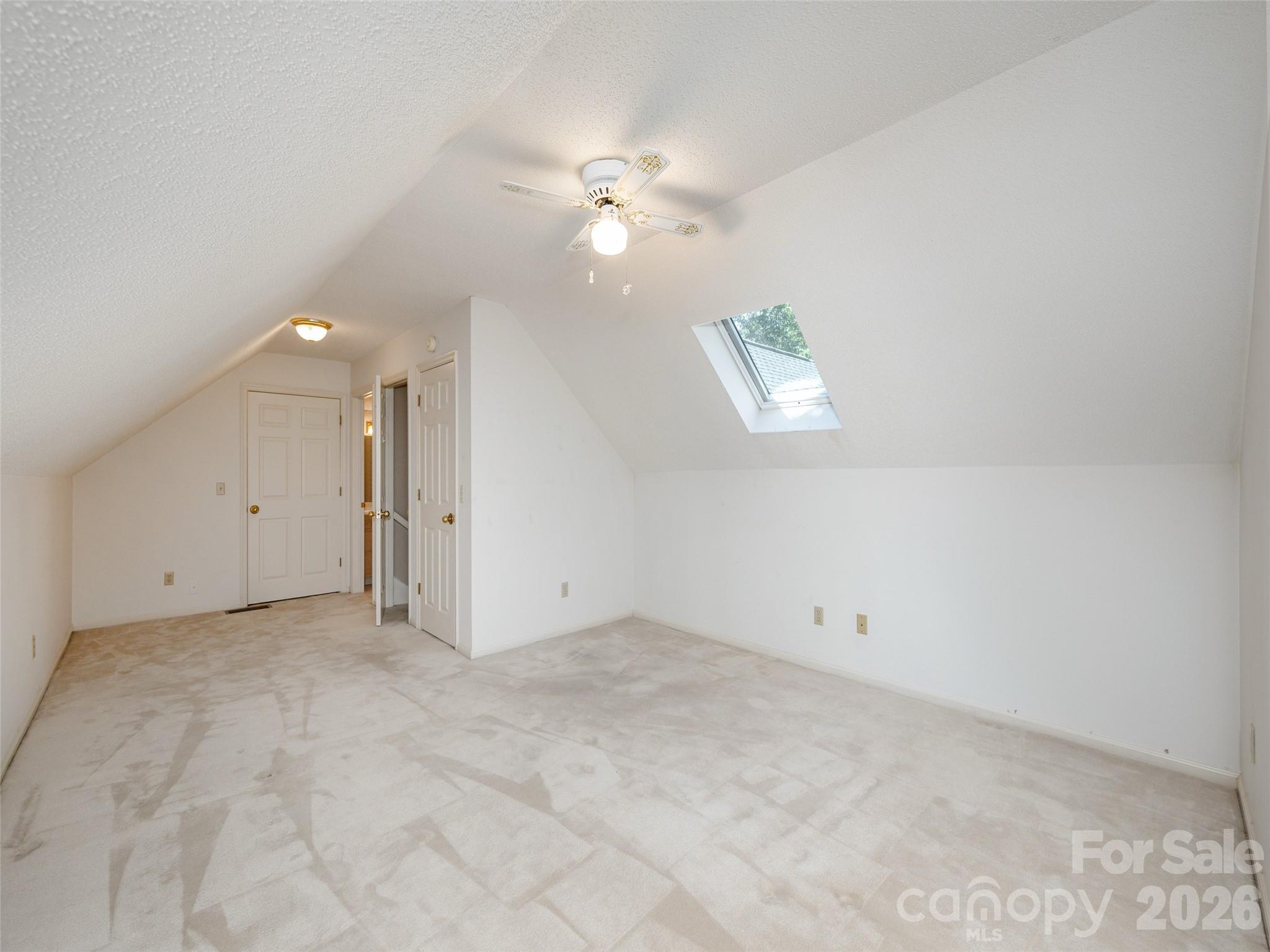 Bonus Room looking toward Adjacent Bath - 15 Glen Crest Drive, Arden