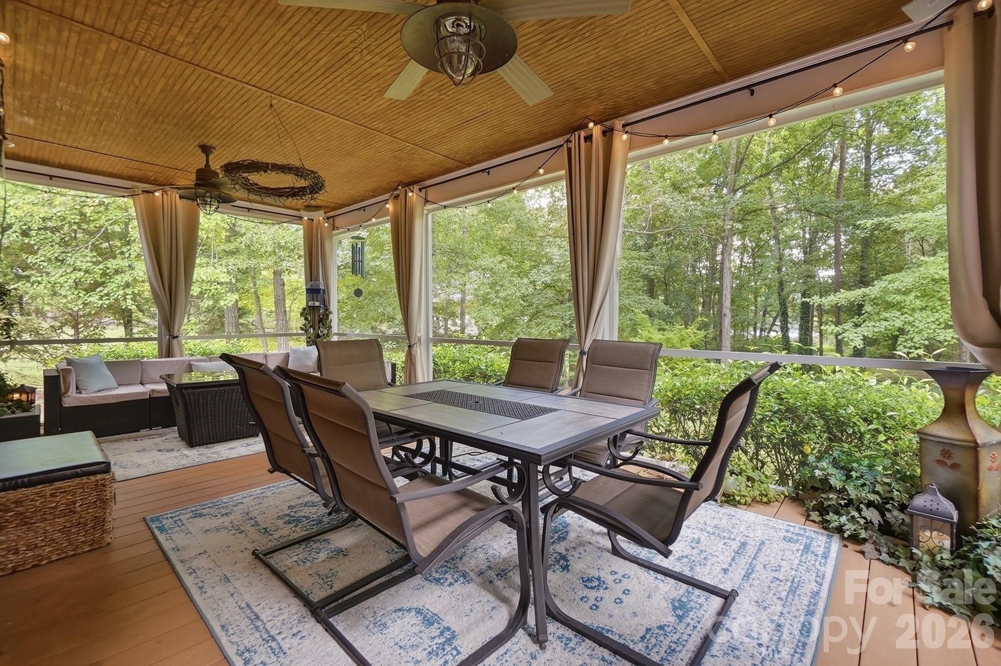Single Family Residence at 1006 Waterview Lane, Monroe, photo 4 of 48
