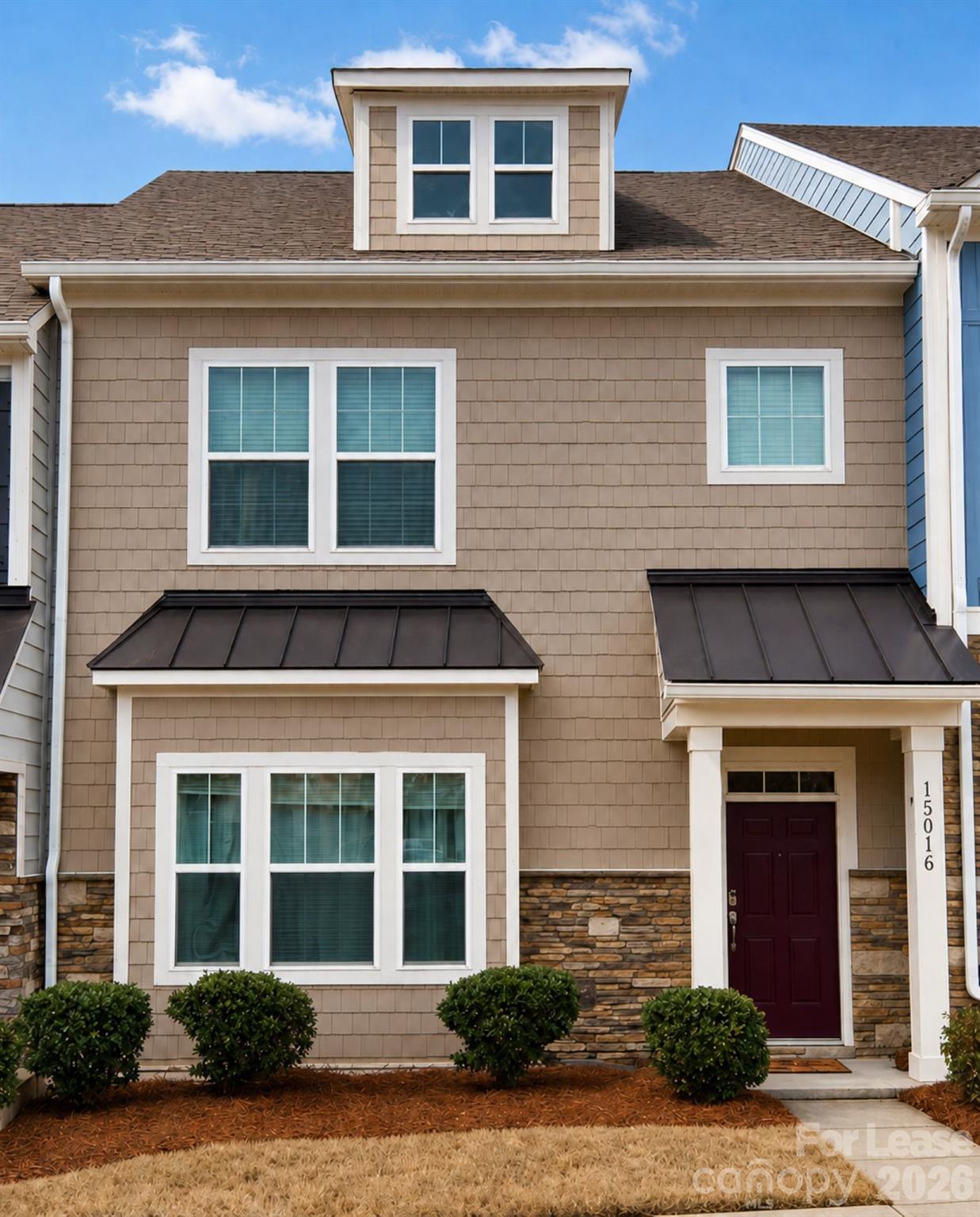 Townhouse at 15016 Meacham Farm Drive, Huntersville, photo 3 of 21