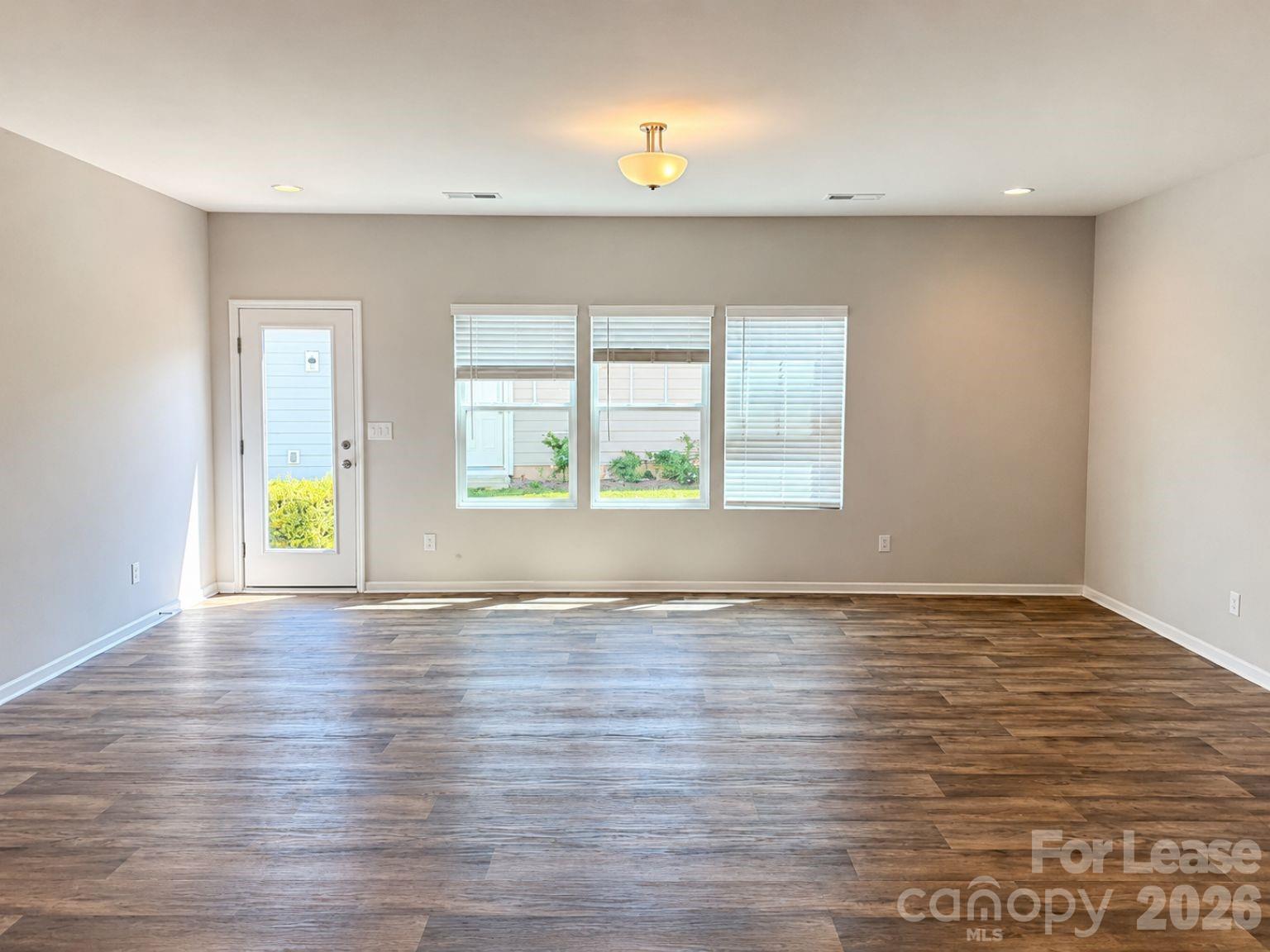 Townhouse at 15016 Meacham Farm Drive, Huntersville, photo 5 of 21