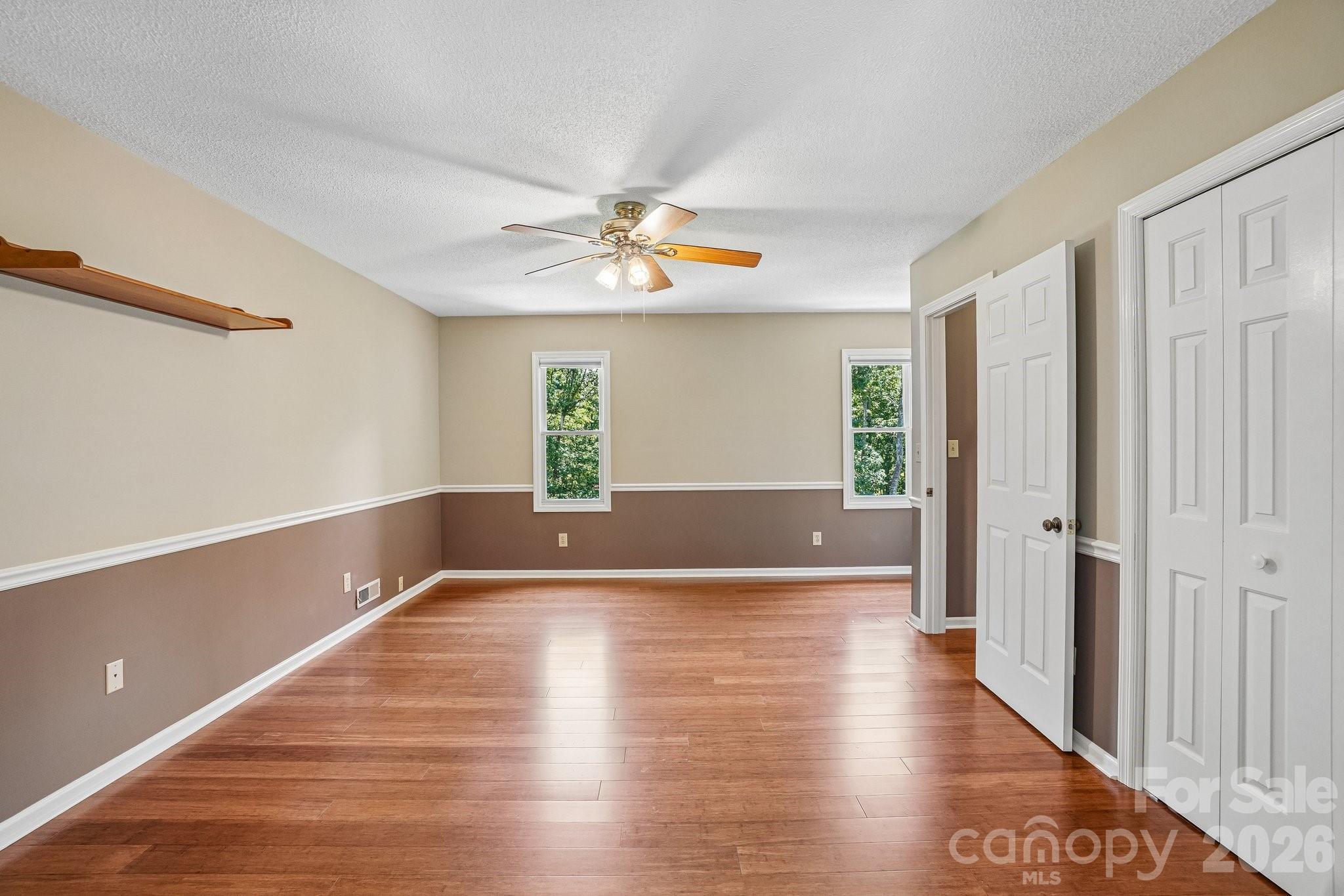 Single Family Residence at 158 Mallard Drive, Columbus, photo 19 of 29