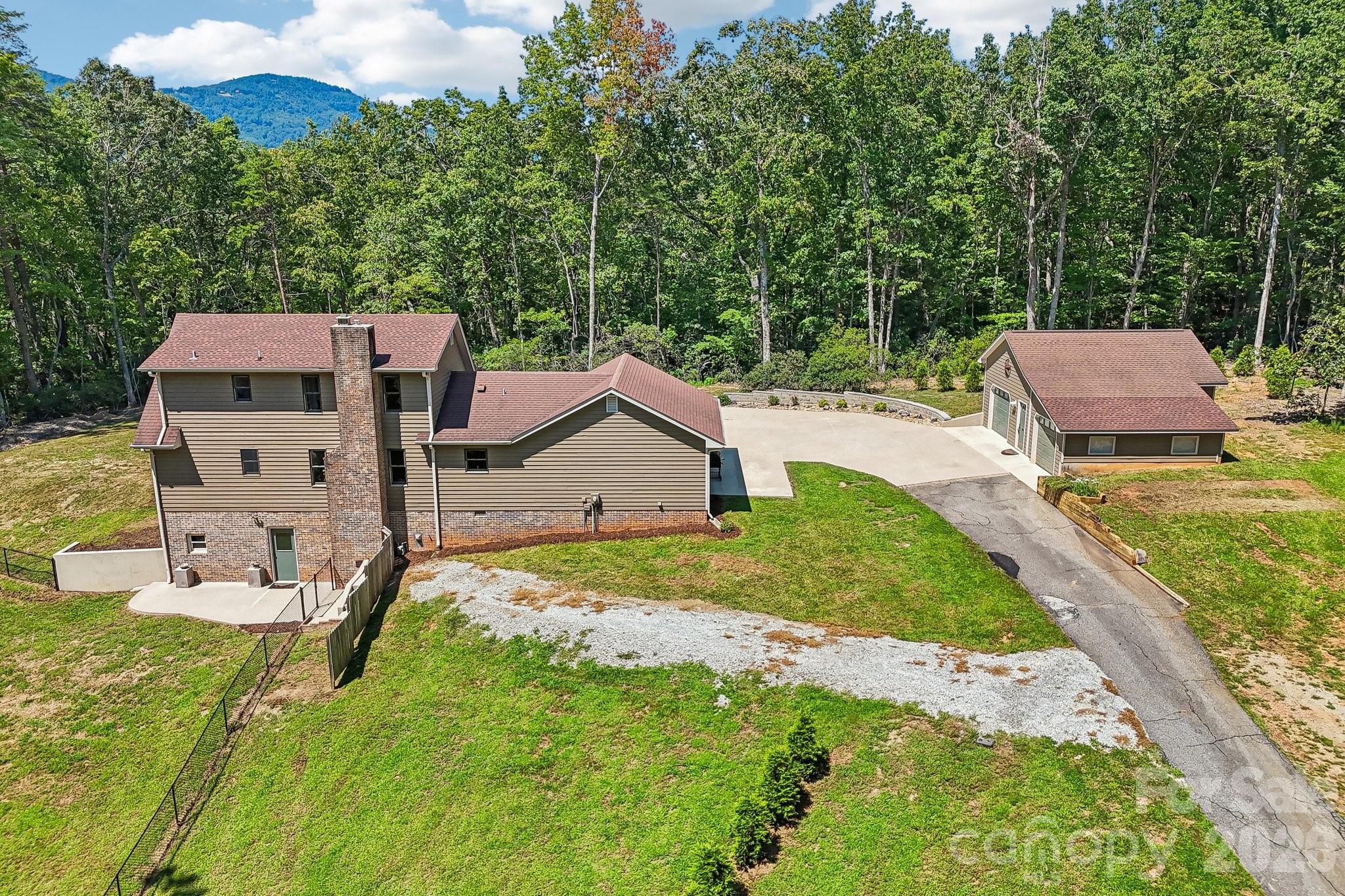 Single Family Residence at 158 Mallard Drive, Columbus, photo 28 of 29