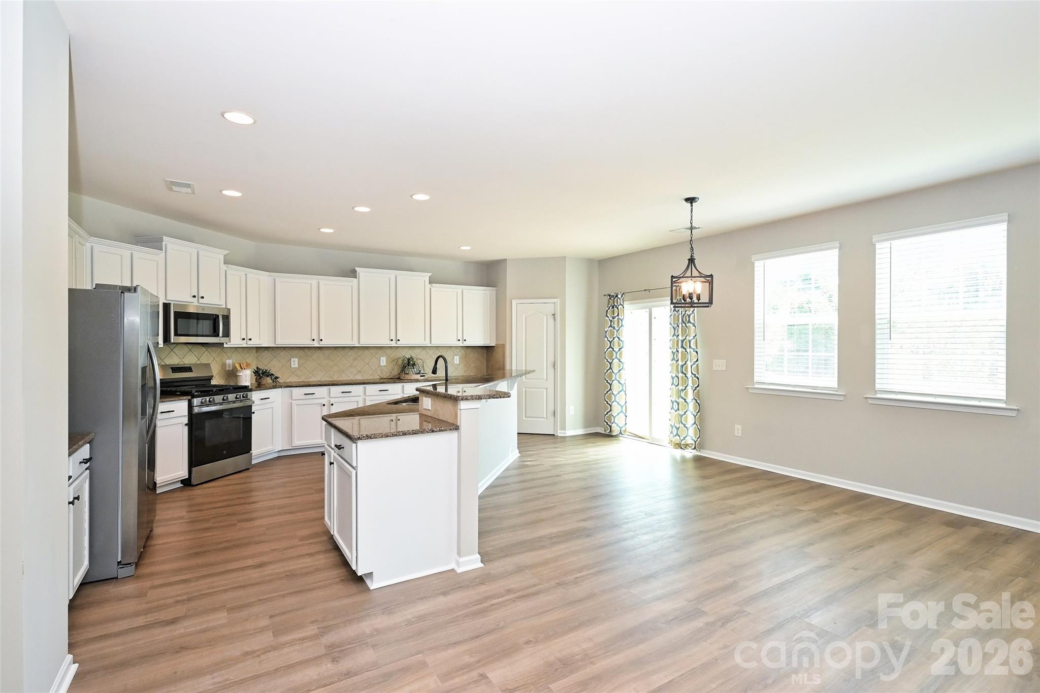 Single Family Residence at 6211 Kilchurn Drive, Indian Land, photo 7 of 43