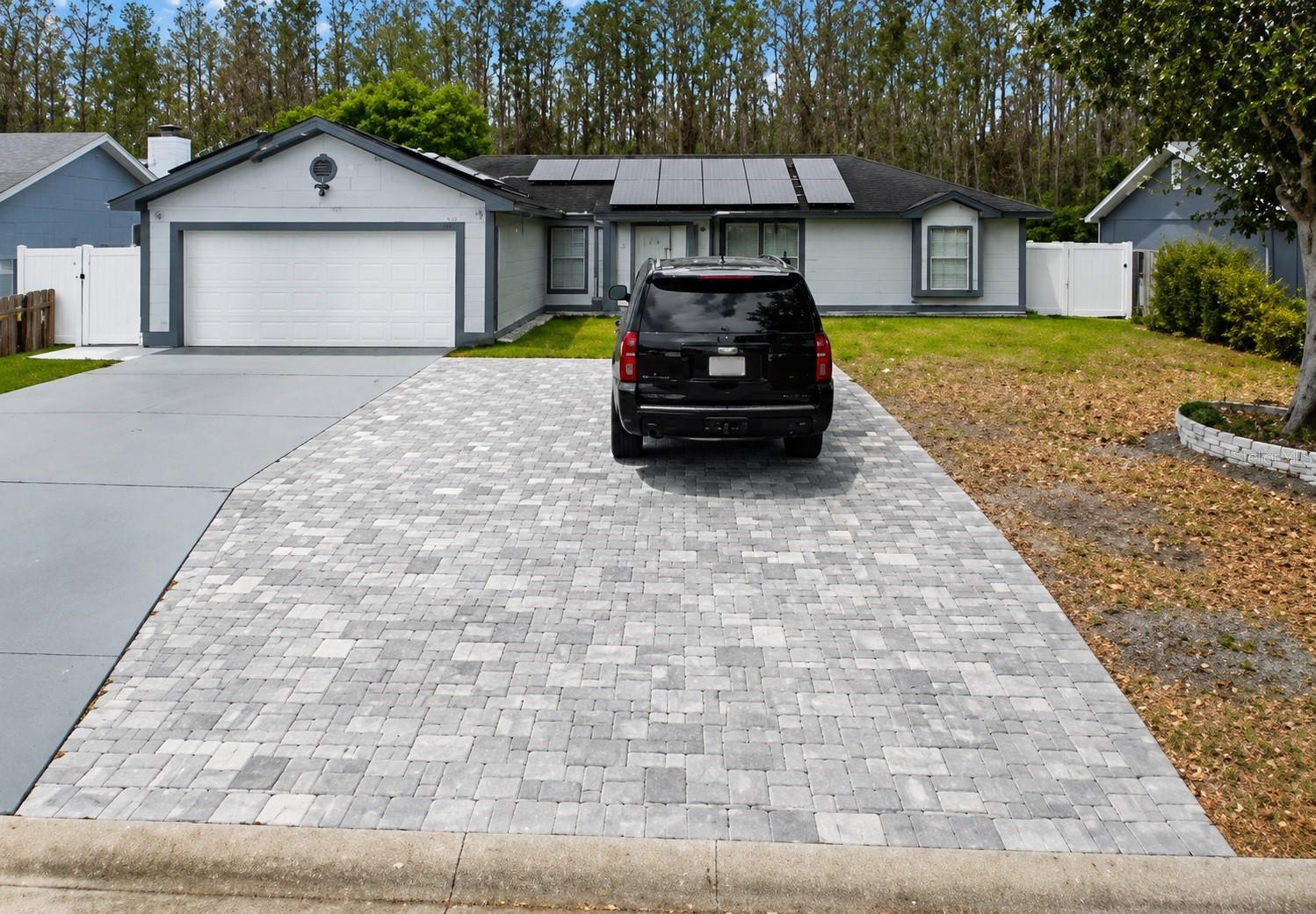 310 SILK OAK DR