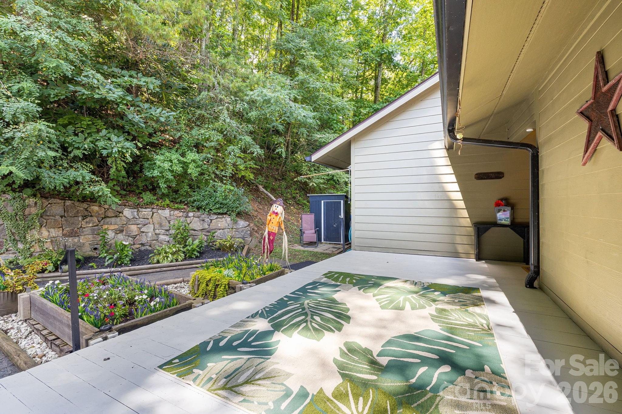 Single Family Residence at 64 Big Spruce Lane, Waynesville, photo 5 of 48
