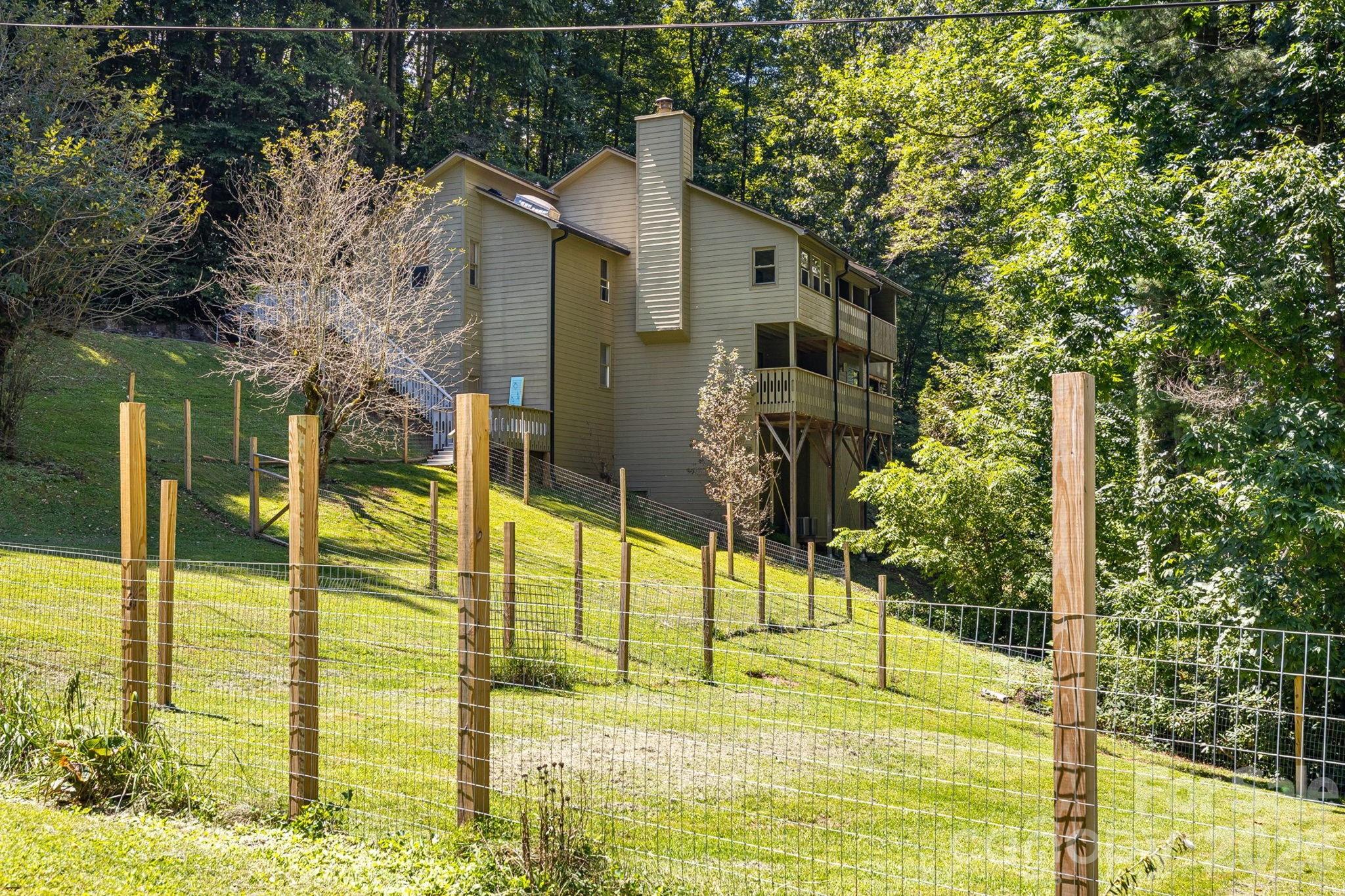 Single Family Residence at 64 Big Spruce Lane, Waynesville, photo 37 of 48