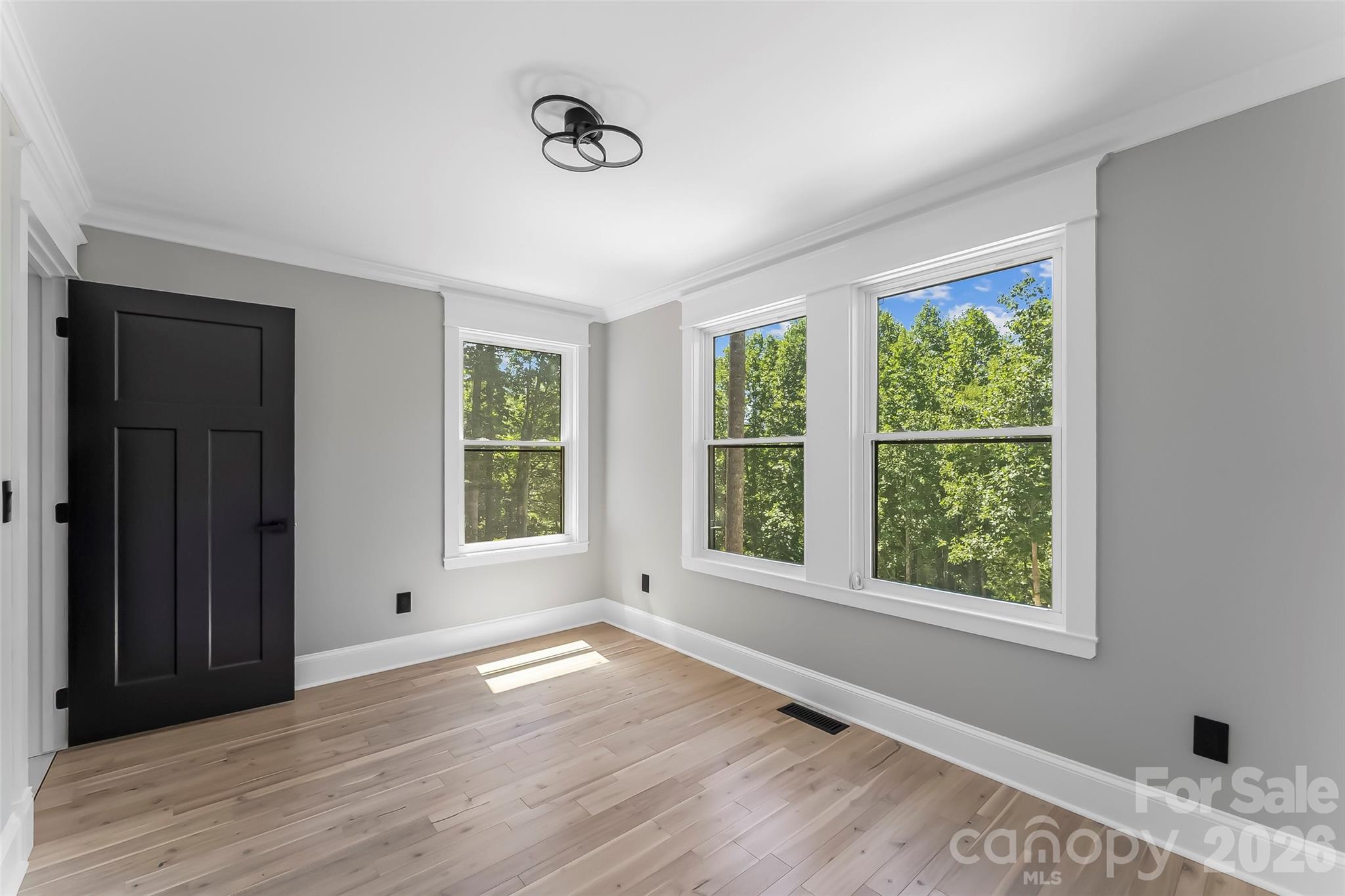 Single Family Residence at 276 Coopers Drive, Hendersonville, photo 11 of 38