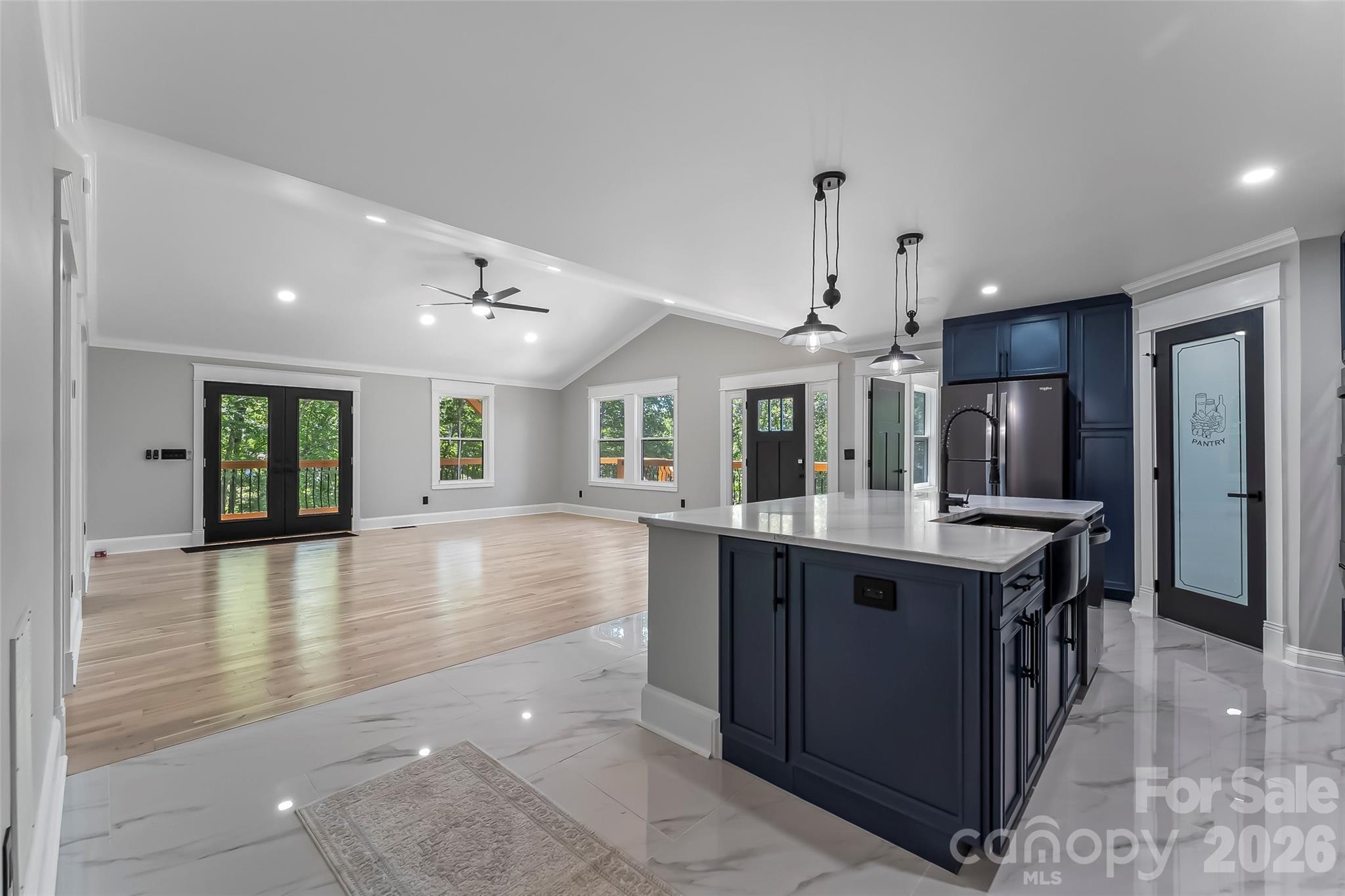 Single Family Residence at 276 Coopers Drive, Hendersonville, photo 13 of 38