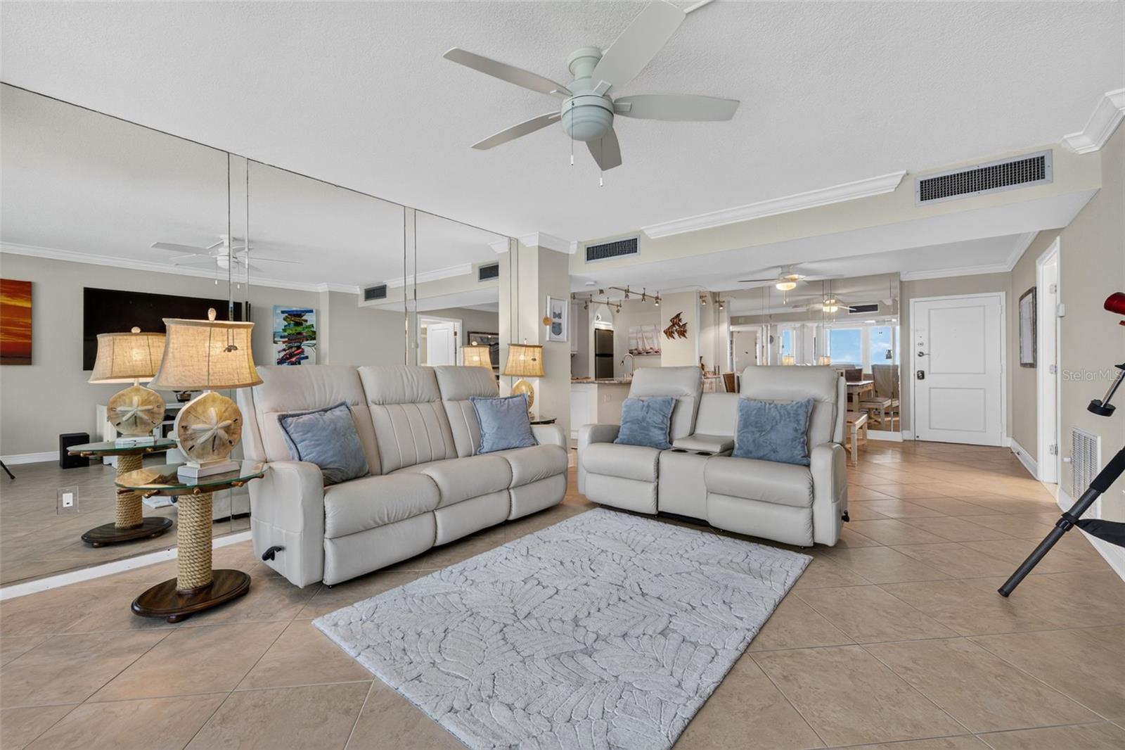 Condominium at 440 S GULFVIEW BLVD #1407, CLEARWATER, photo 15 of 42