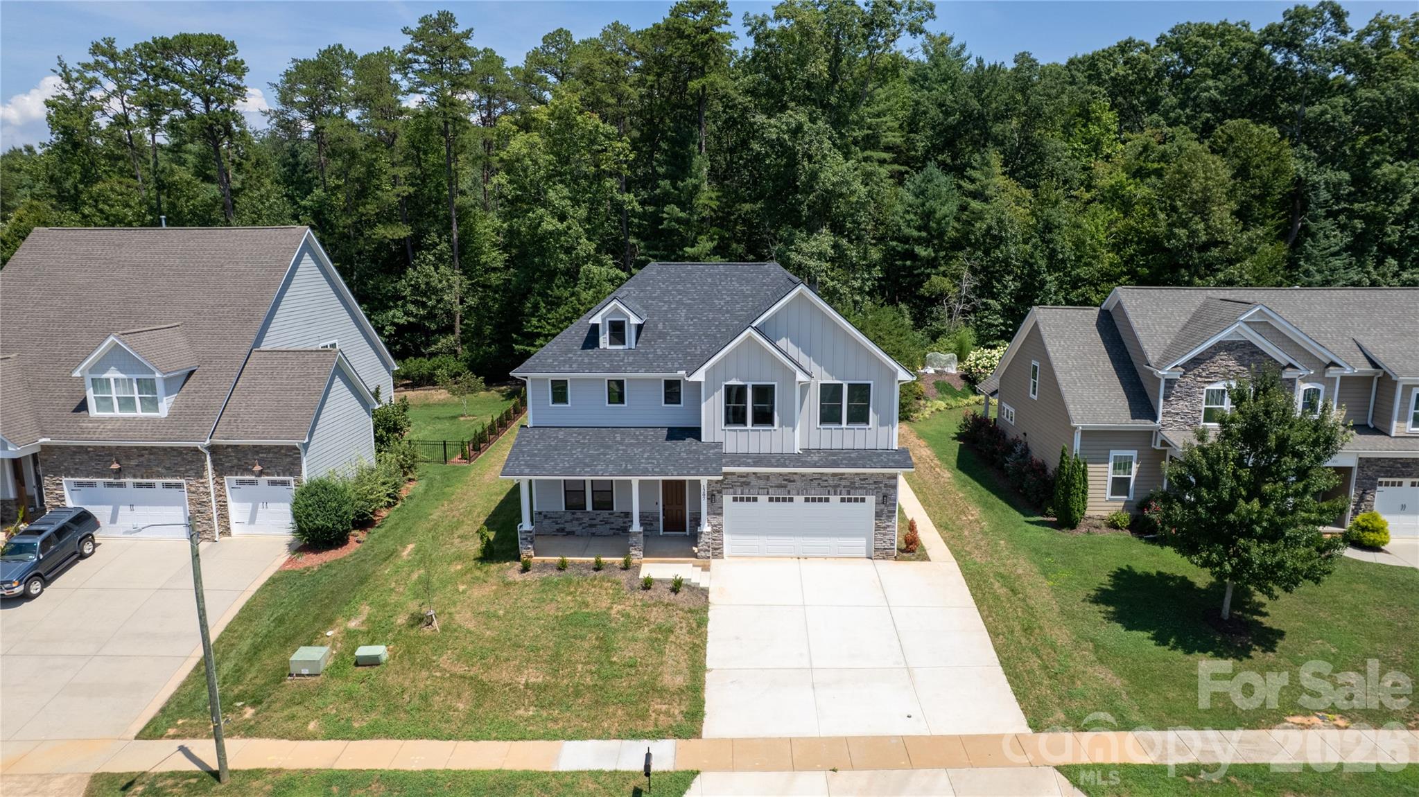 Single Family Residence at 1207 39th Avenue NE, Hickory, photo 2 of 47