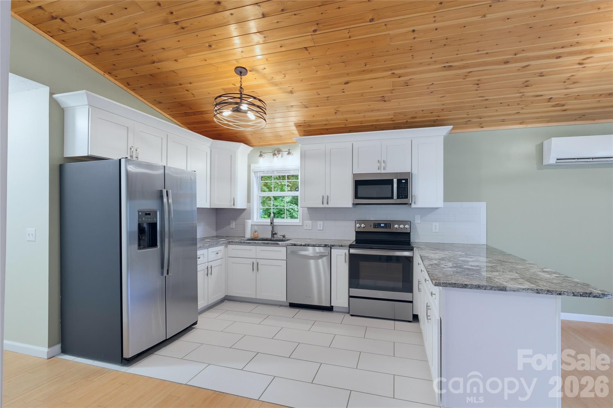 Single Family Residence at 81 Bullfrog Cove Road, Sylva, photo 11 of 38