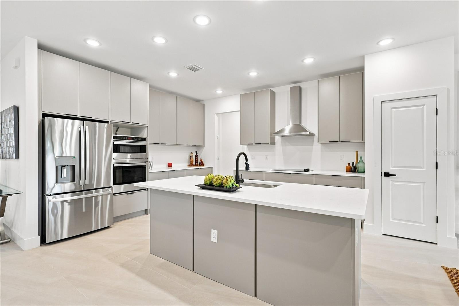 Single Family Residence at 7731 PINEDALE DR, PORT CHARLOTTE, photo 18 of 56