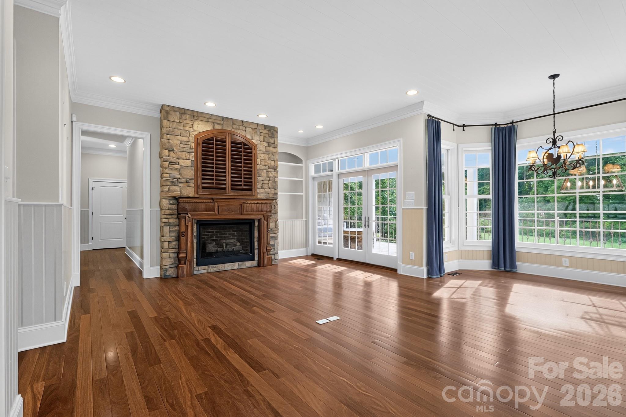 Family Room - 745 Saint Andrews Road, Statesville