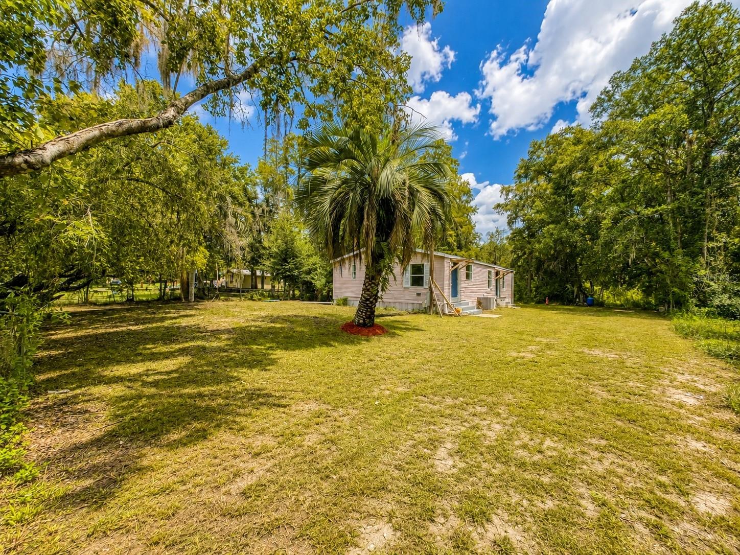 Manufactured Home at 26931 DEACON LOOP, ZEPHYRHILLS, photo 2 of 20