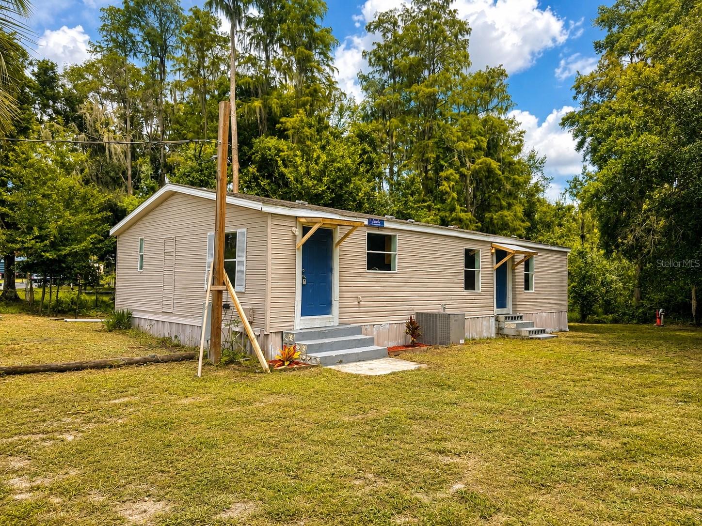 Manufactured Home at 26931 DEACON LOOP, ZEPHYRHILLS, photo 3 of 20