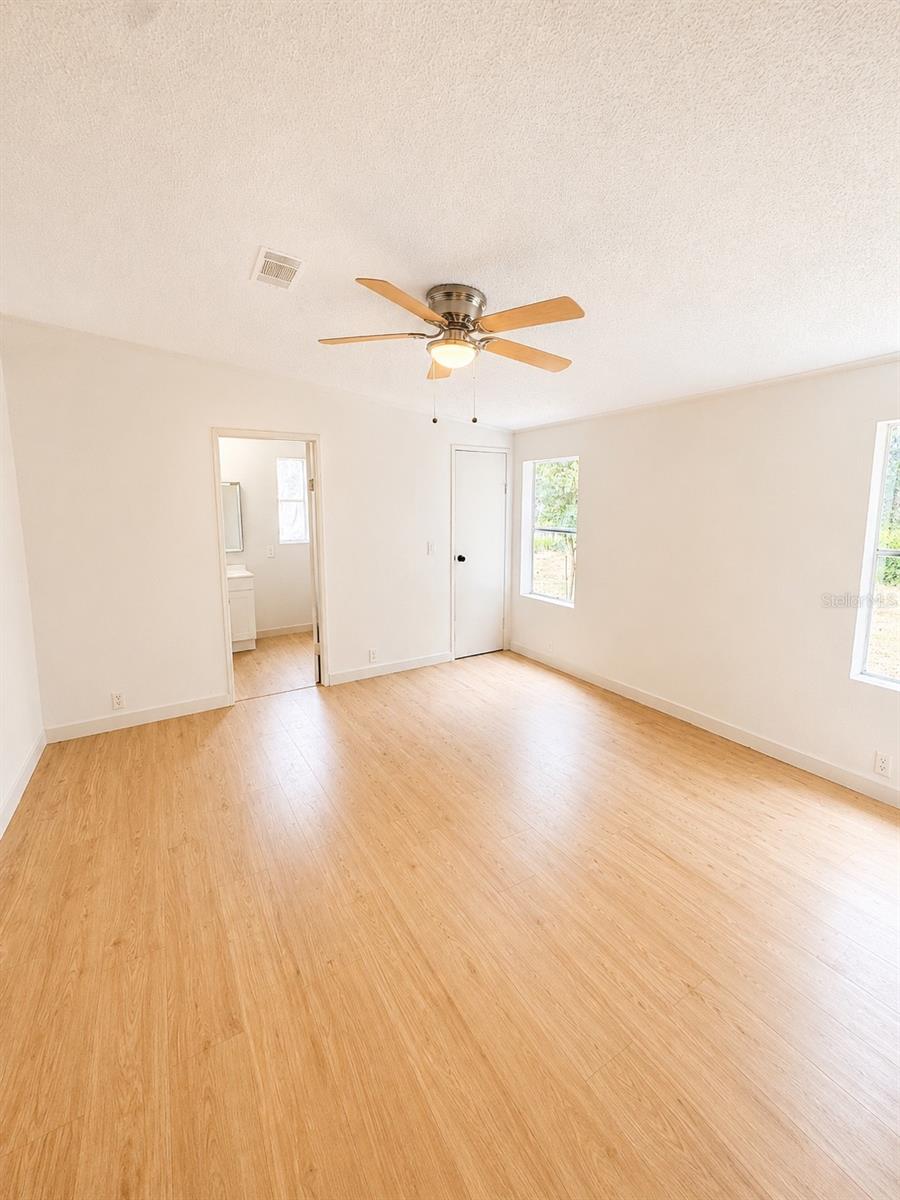 Manufactured Home at 26931 DEACON LOOP, ZEPHYRHILLS, photo 15 of 20