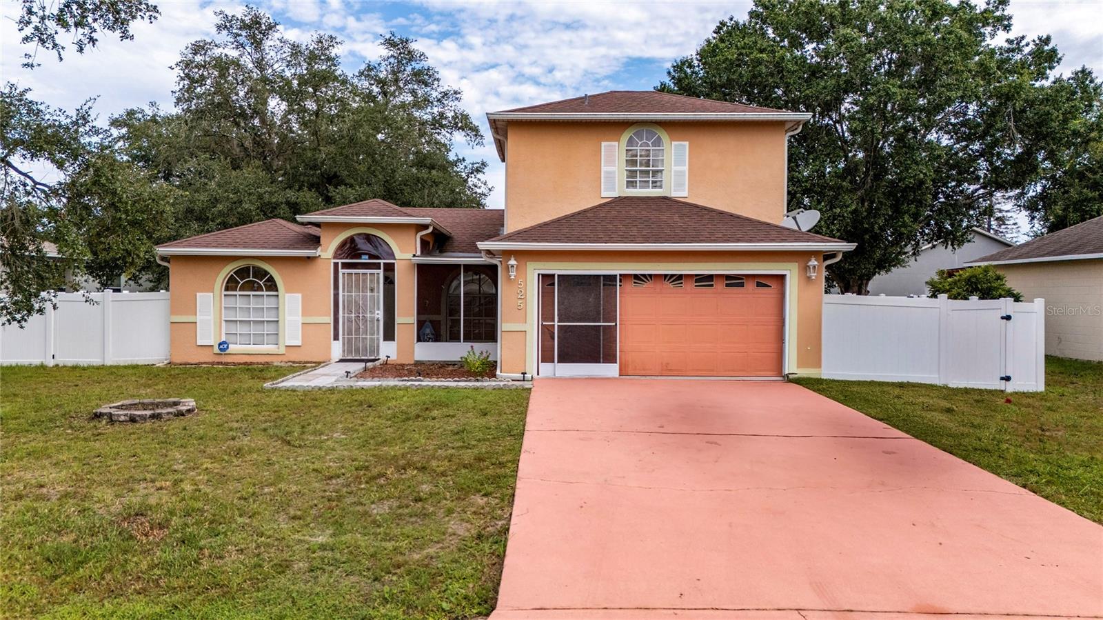 525 FINCH LN