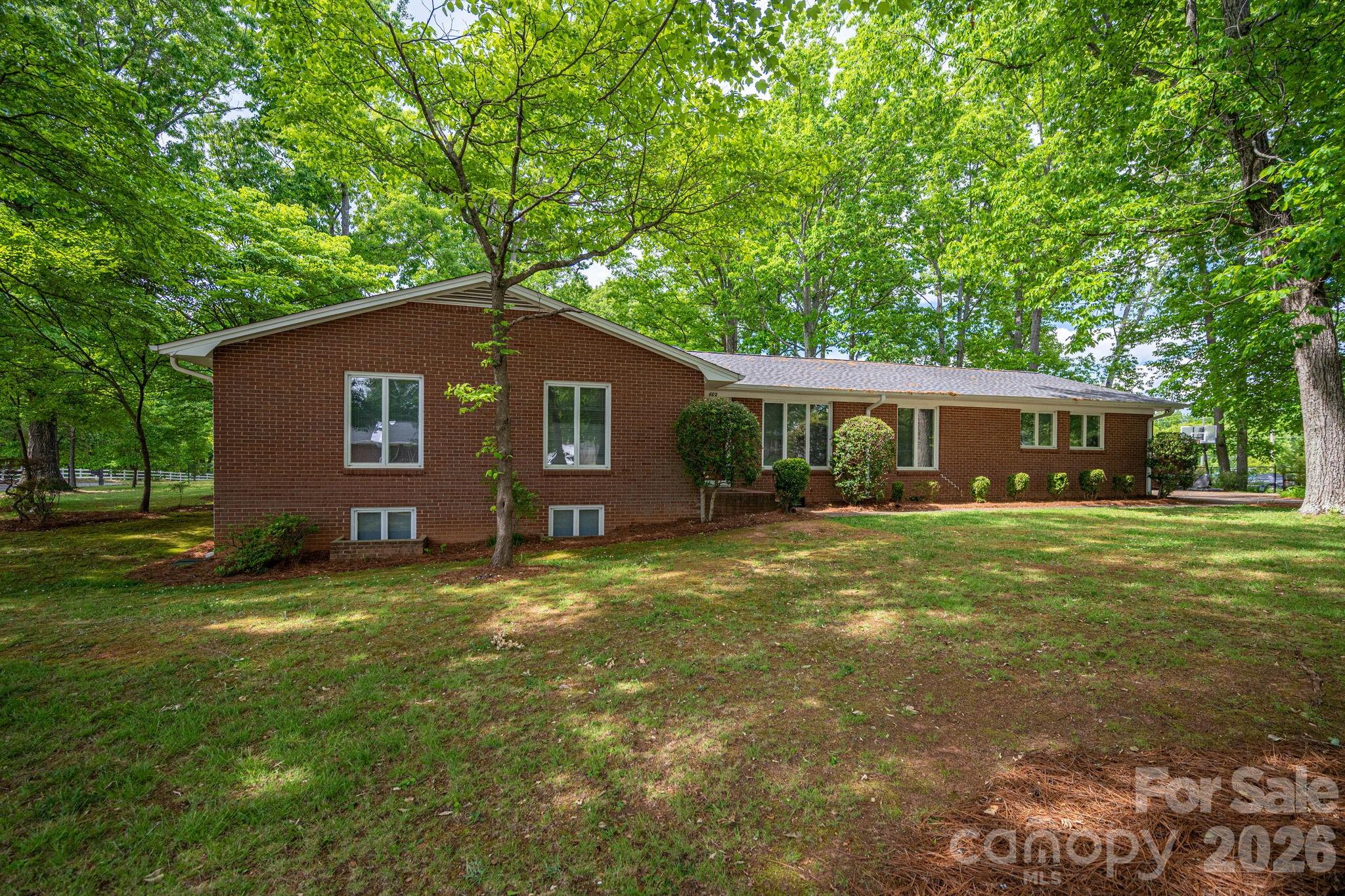 Single Family Residence at 602 Lee Street, Kings Mountain, photo 6 of 48