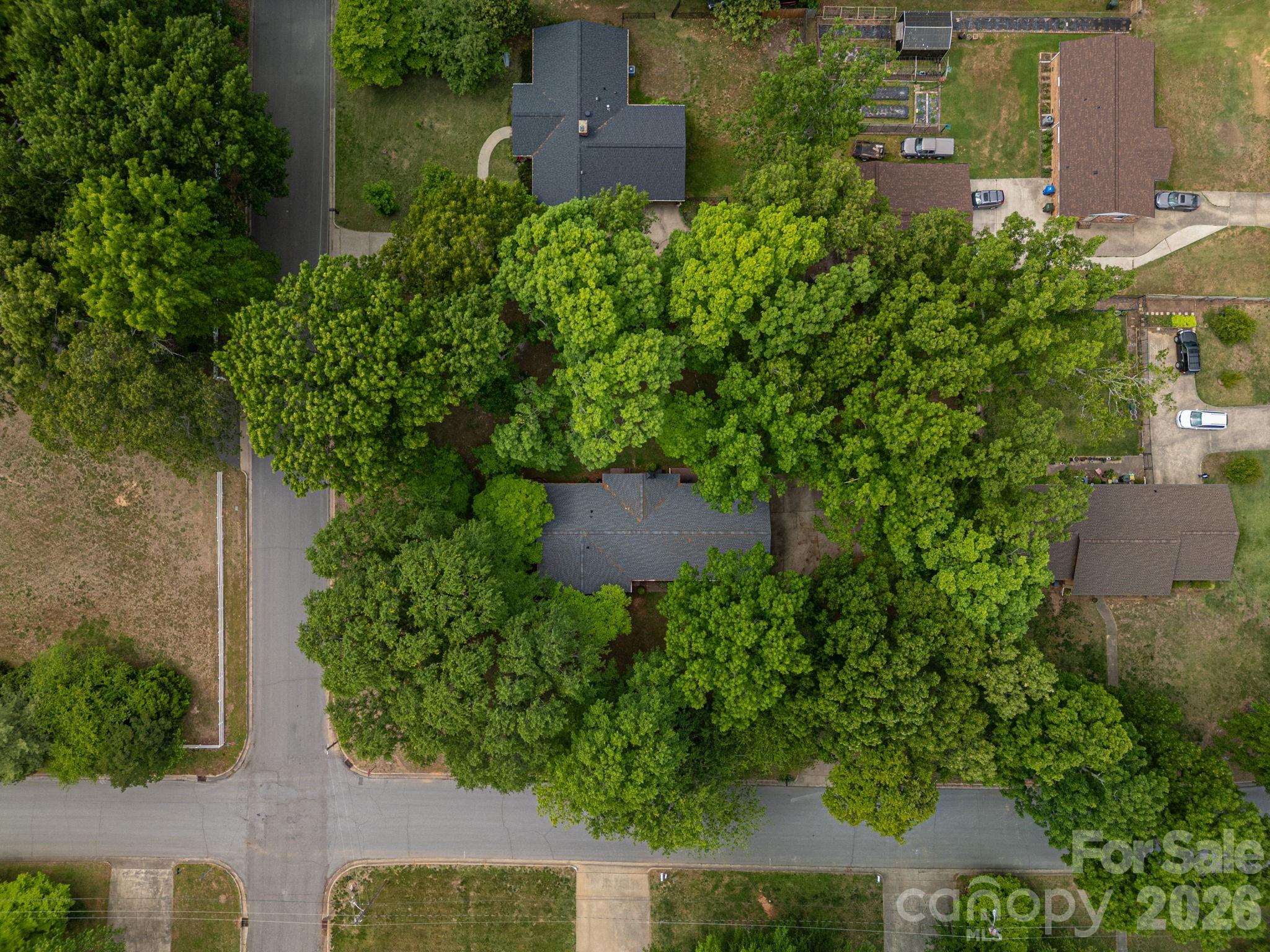 Single Family Residence at 602 Lee Street, Kings Mountain, photo 40 of 48