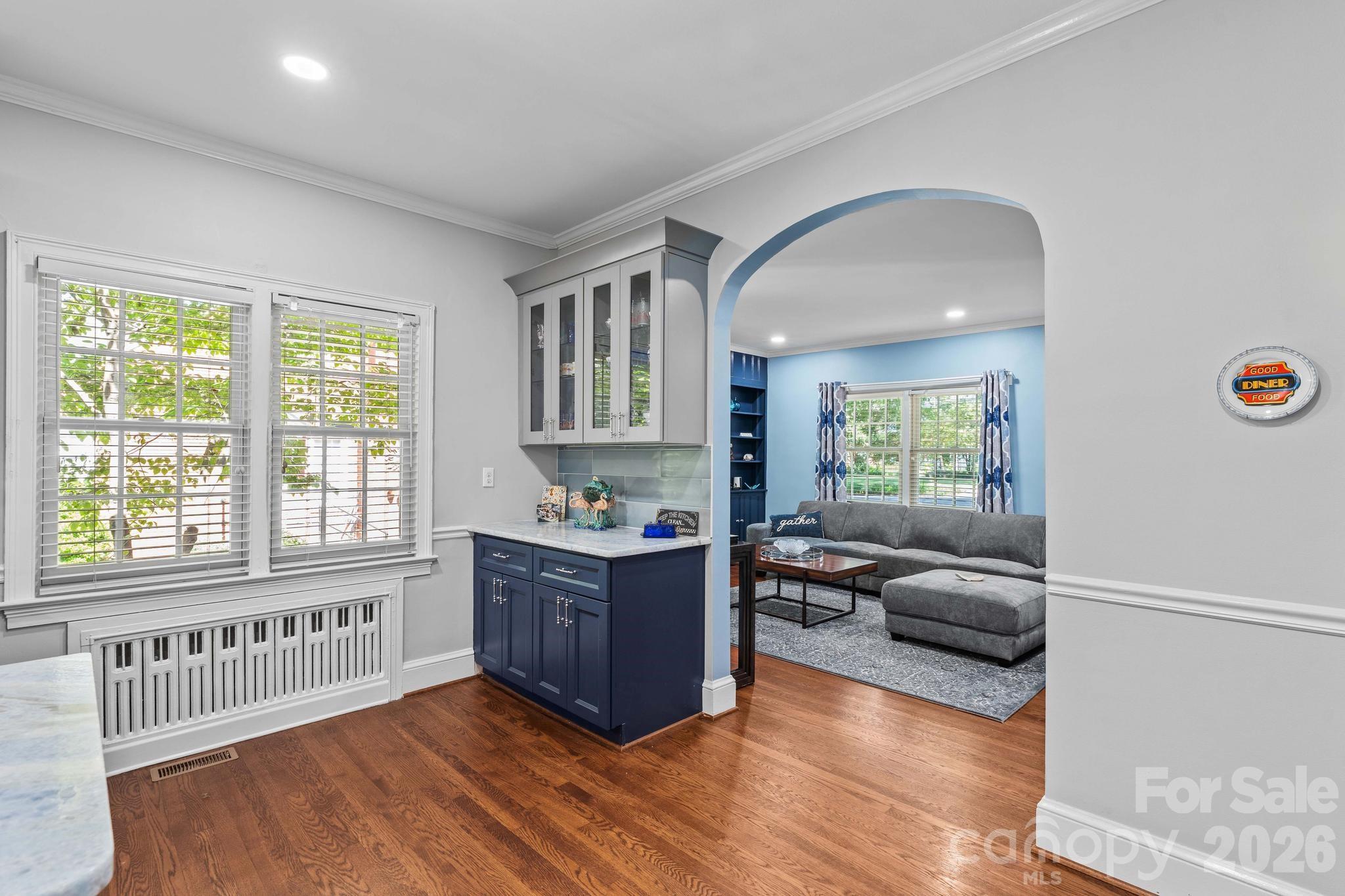 Single Family Residence at 221 Woodrow Avenue, High Point, photo 17 of 47