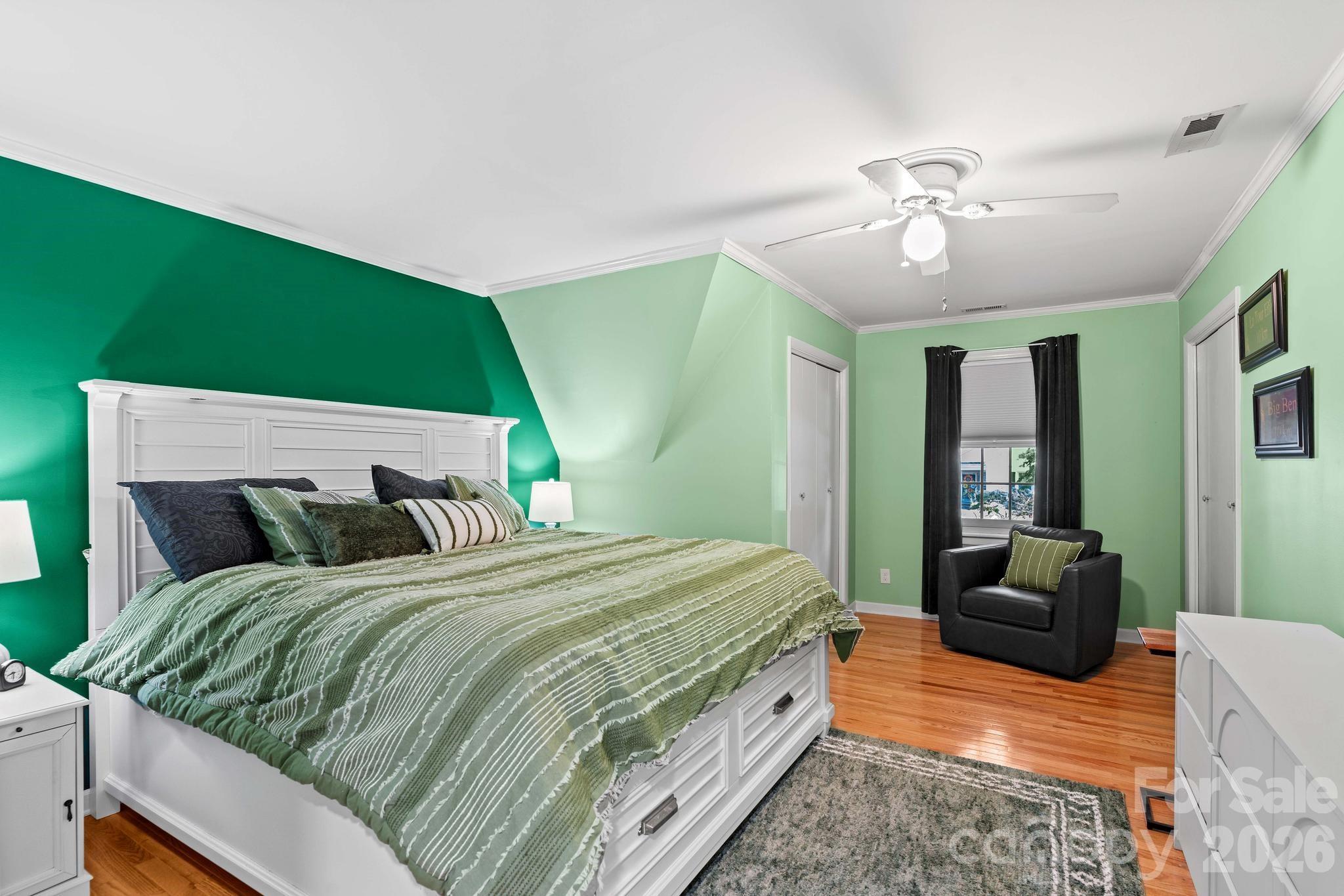 Single Family Residence at 221 Woodrow Avenue, High Point, photo 27 of 47