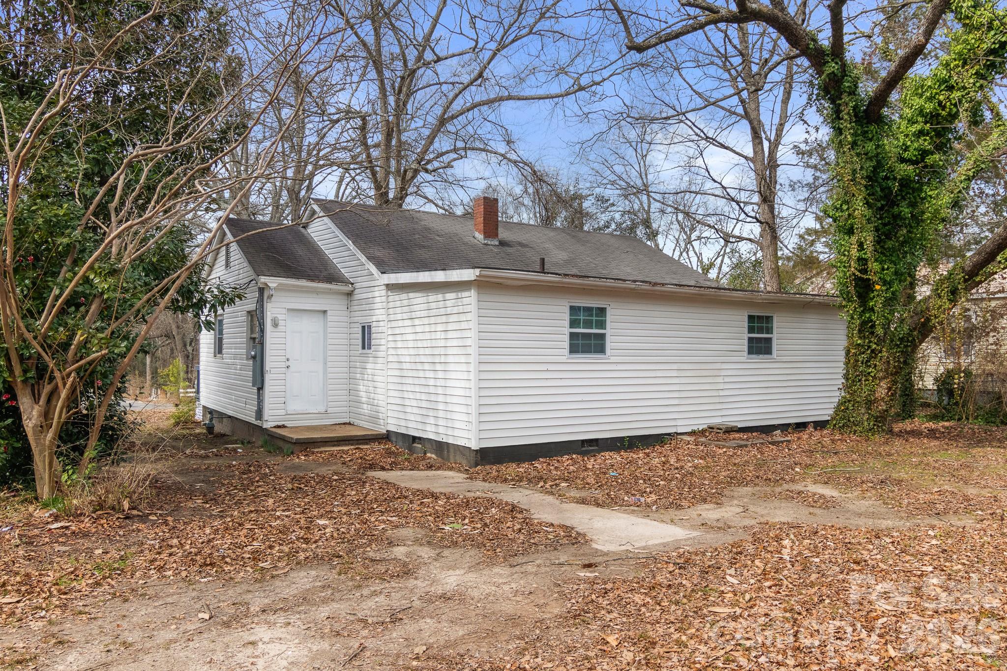 Single Family Residence at 411 S Thompson Street, Shelby, photo 18 of 18