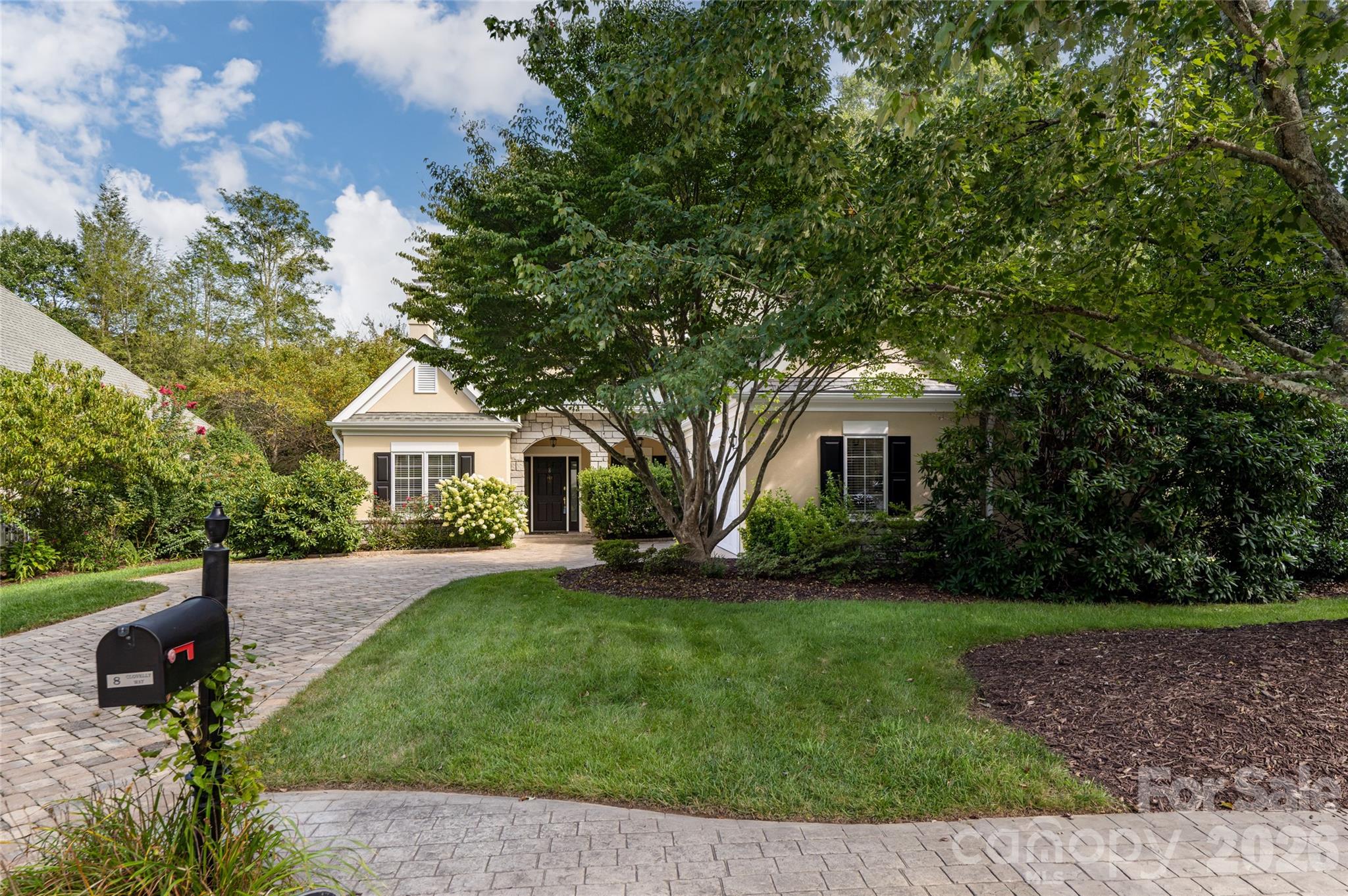 Incredible curb appeal! - 8 Clovelly Way, Asheville
