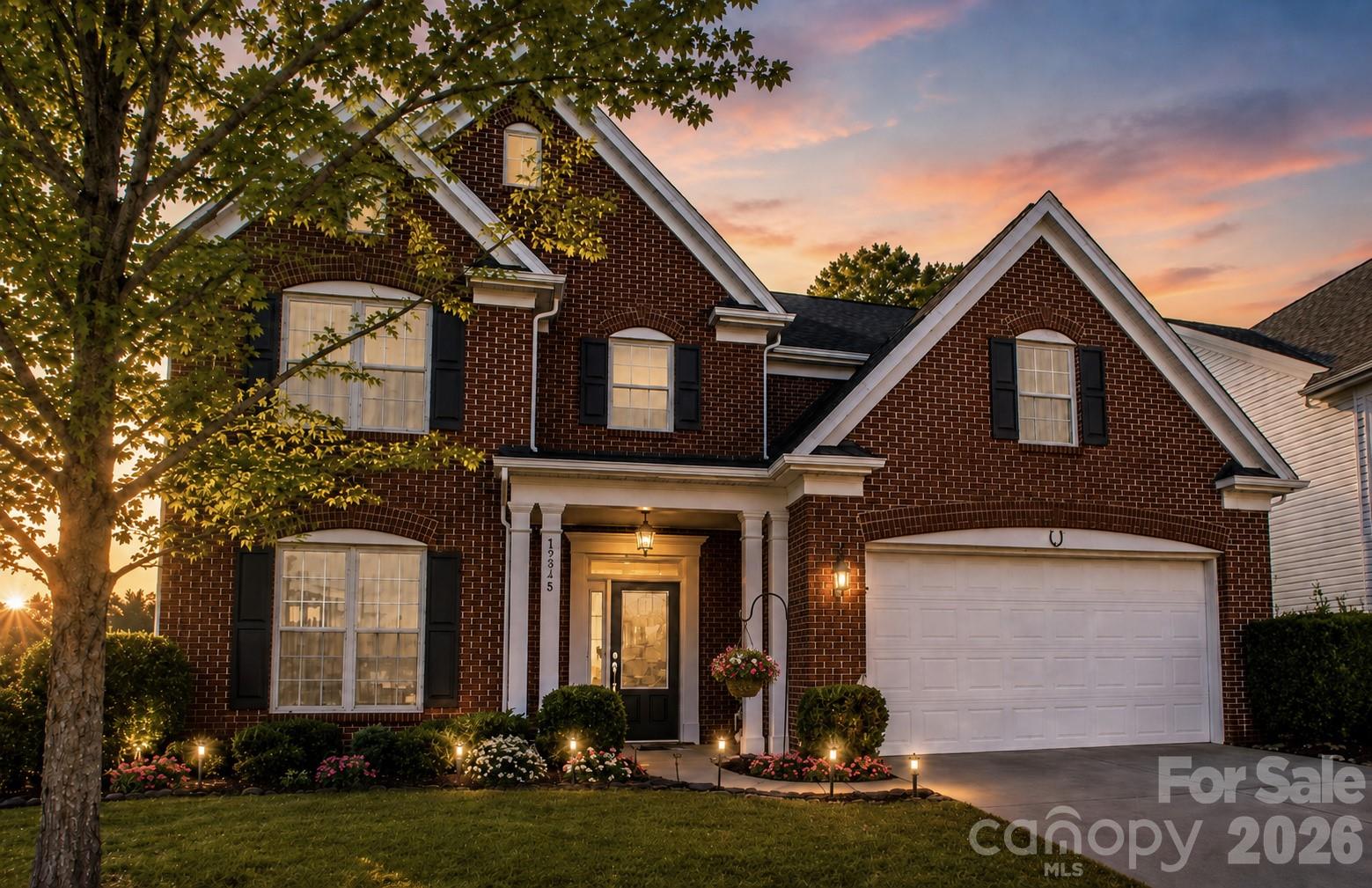 4 BR/3 Full baths + Bonus and 4-seasons roomroom - 10345 Scotland Avenue, Indian Land