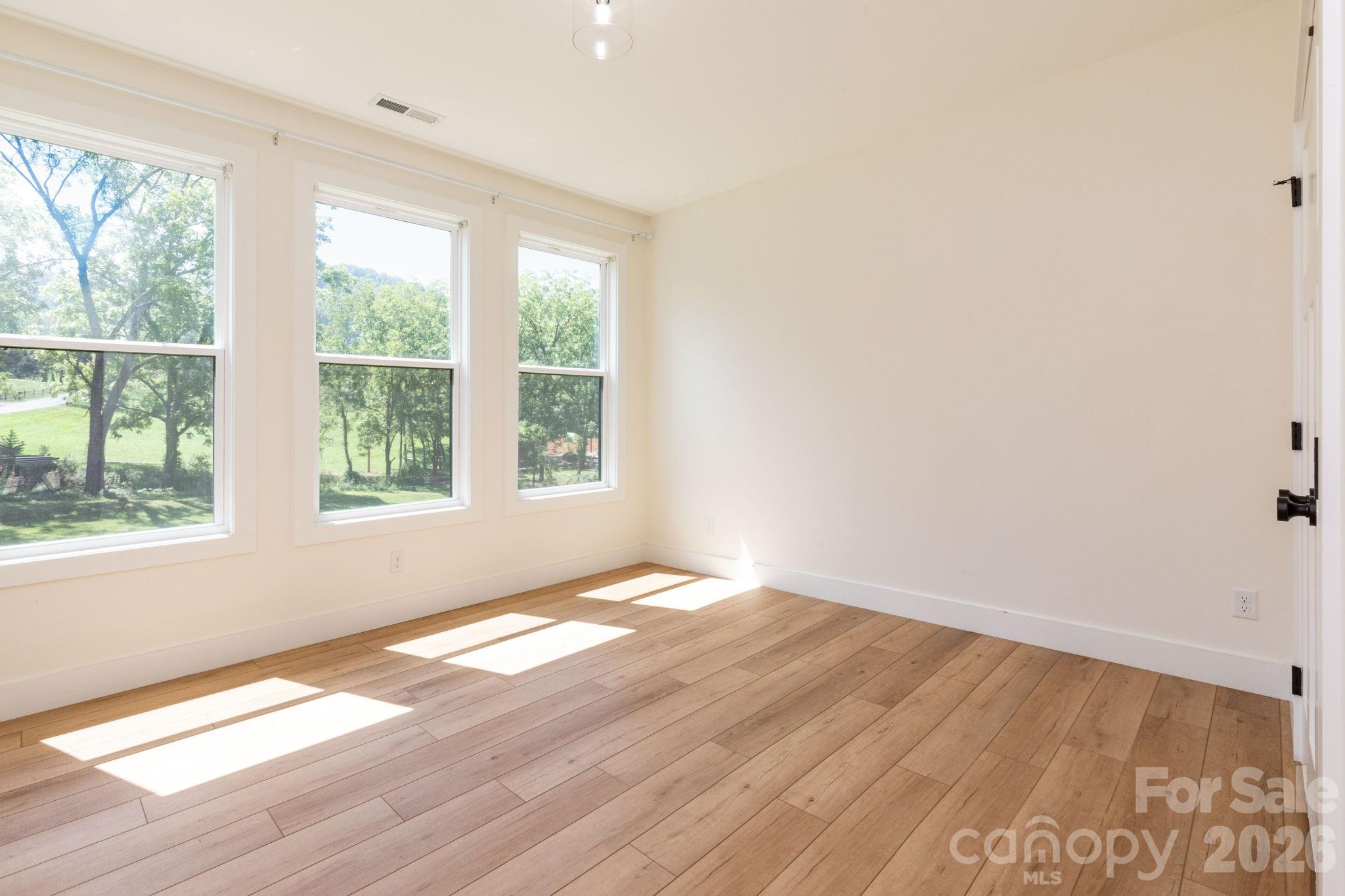 Single Family Residence at 881 Burney Mountain Road, Fletcher, photo 20 of 28