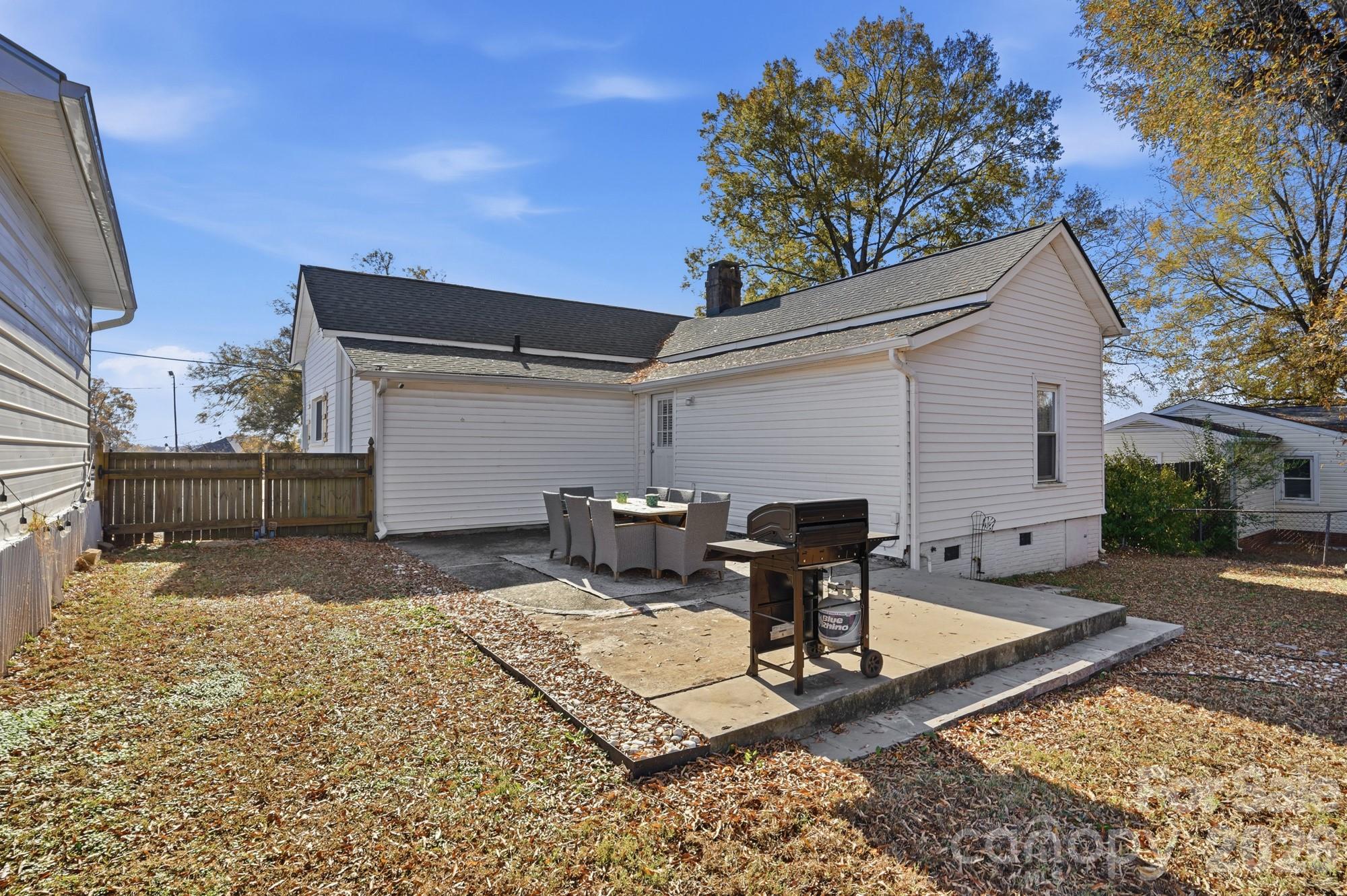 Single Family Residence at 128 Massey Street, Fort Mill, photo 23 of 29