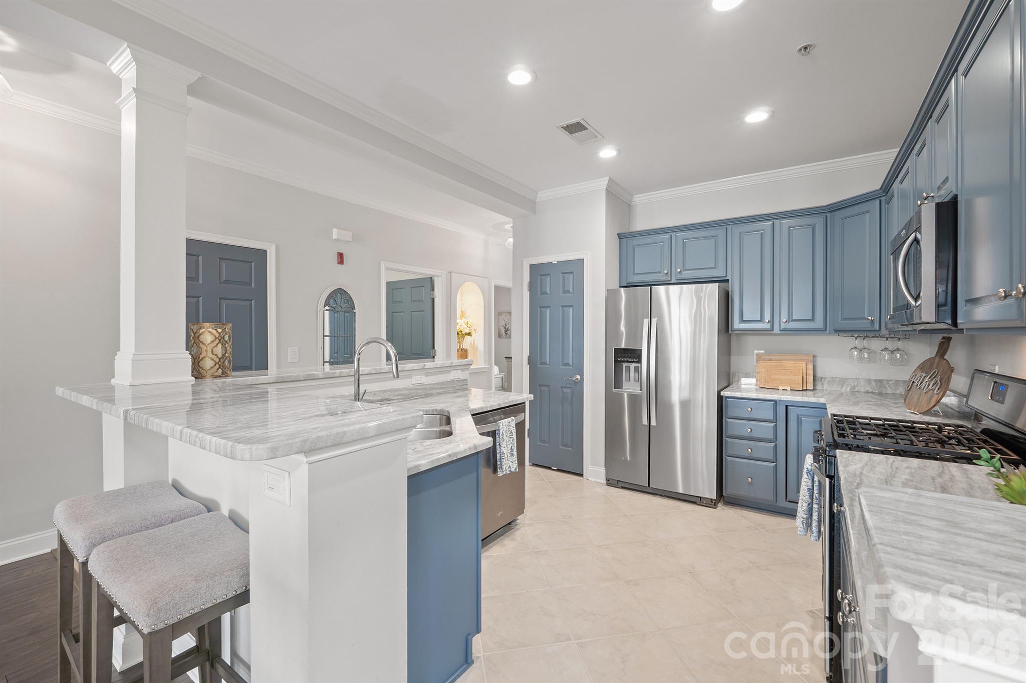 Condominium at 637 Williamson Road, Mooresville, photo 17 of 48